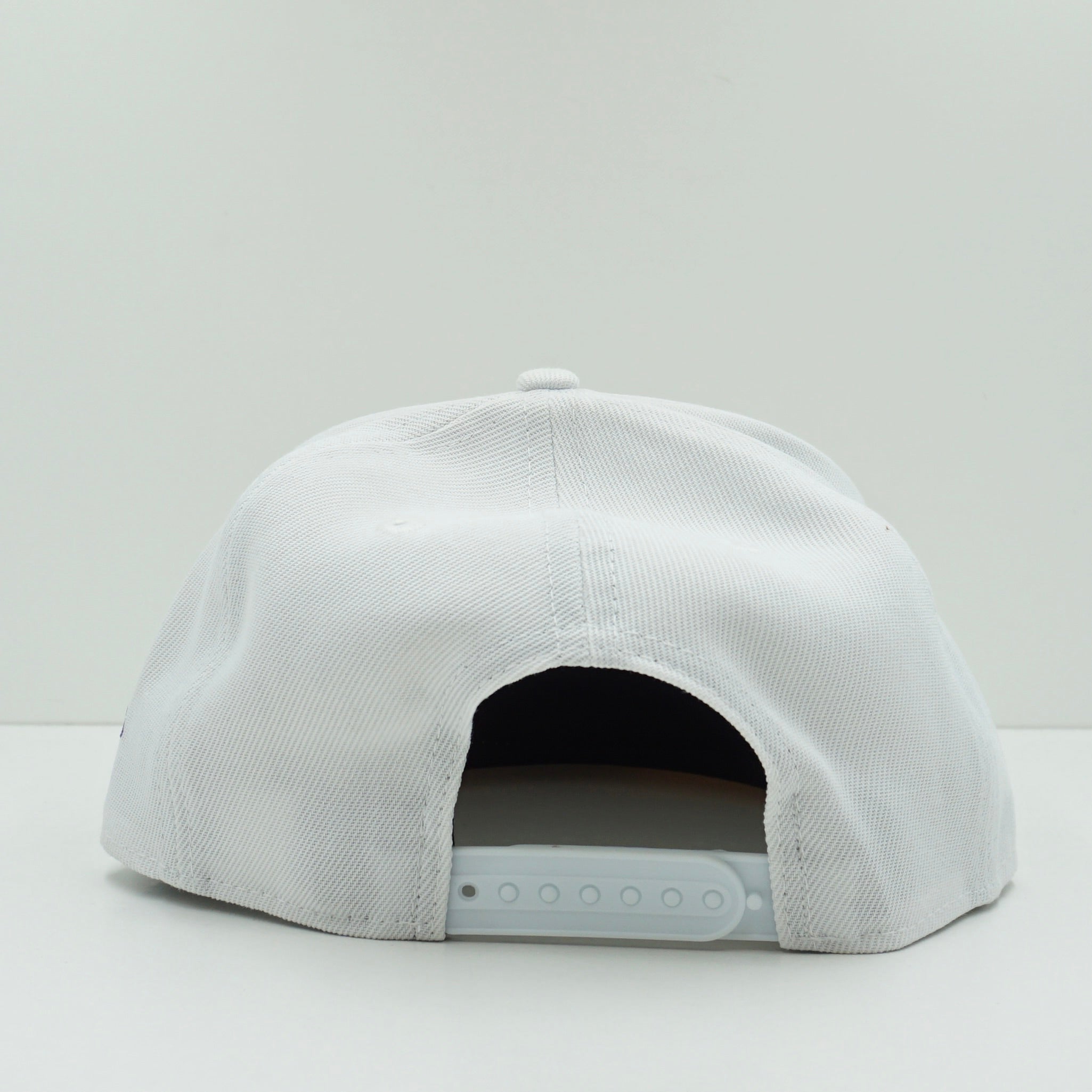 New Era Los Angeles Lakers White Snapback Cap