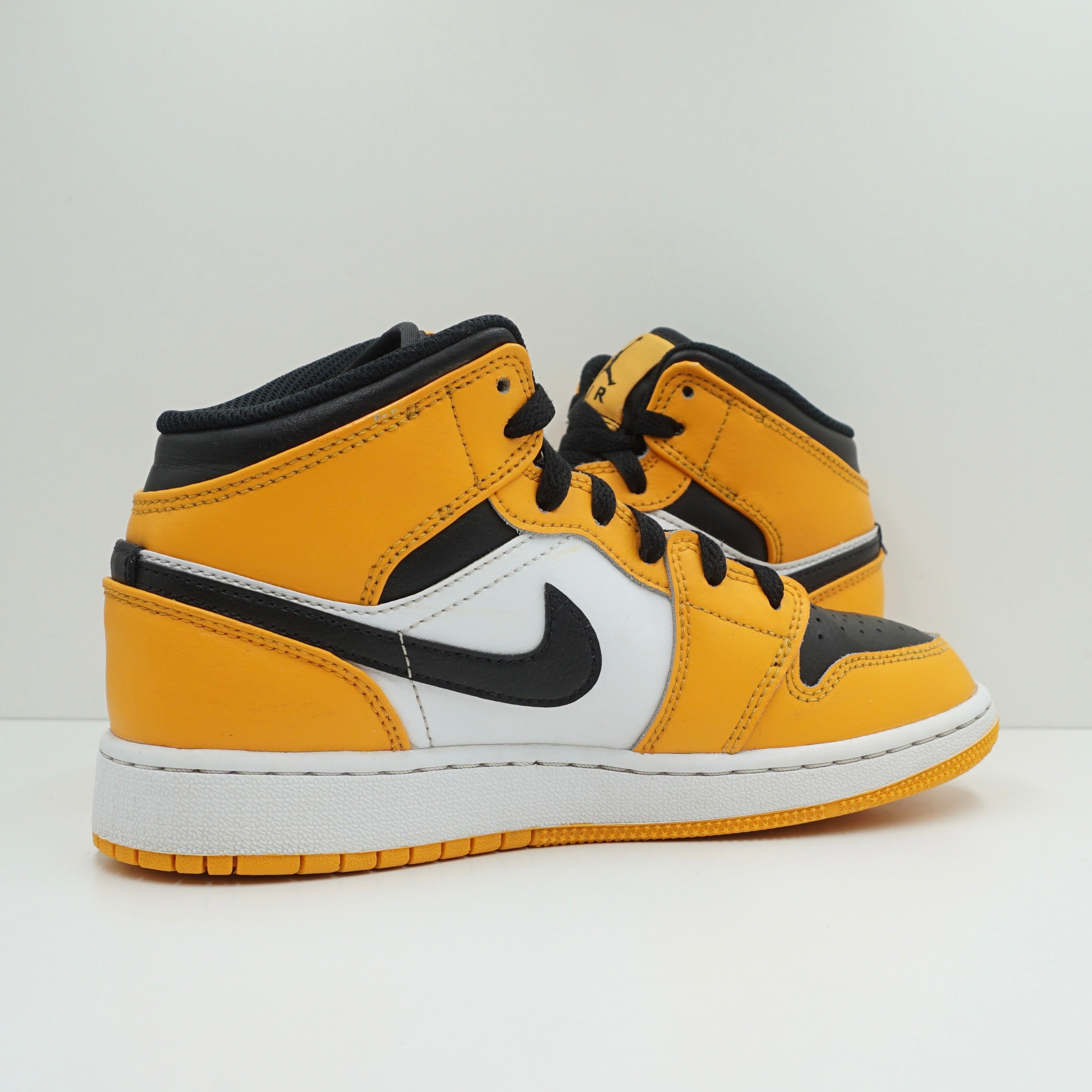 Jordan 1 Mid Taxi (GS)