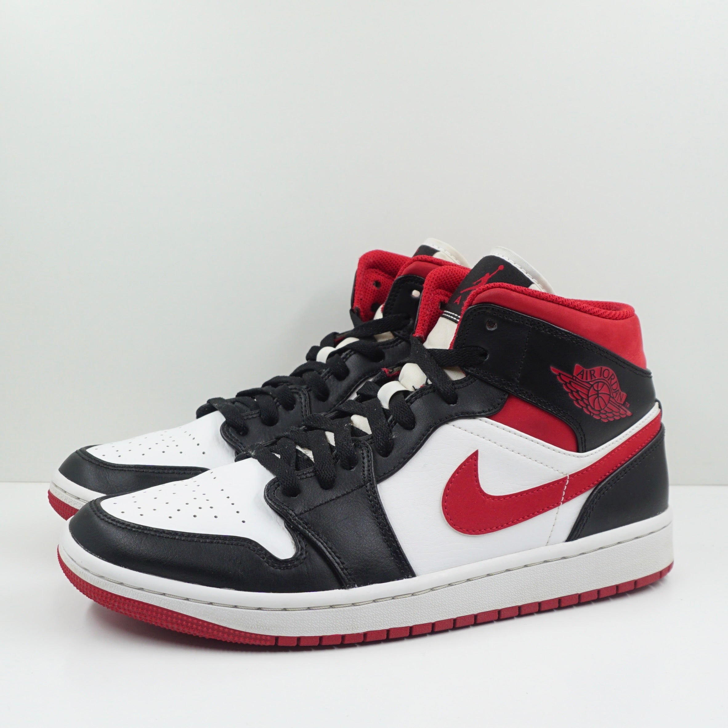Jordan 1 Mid Gym Red Black White (2021)
