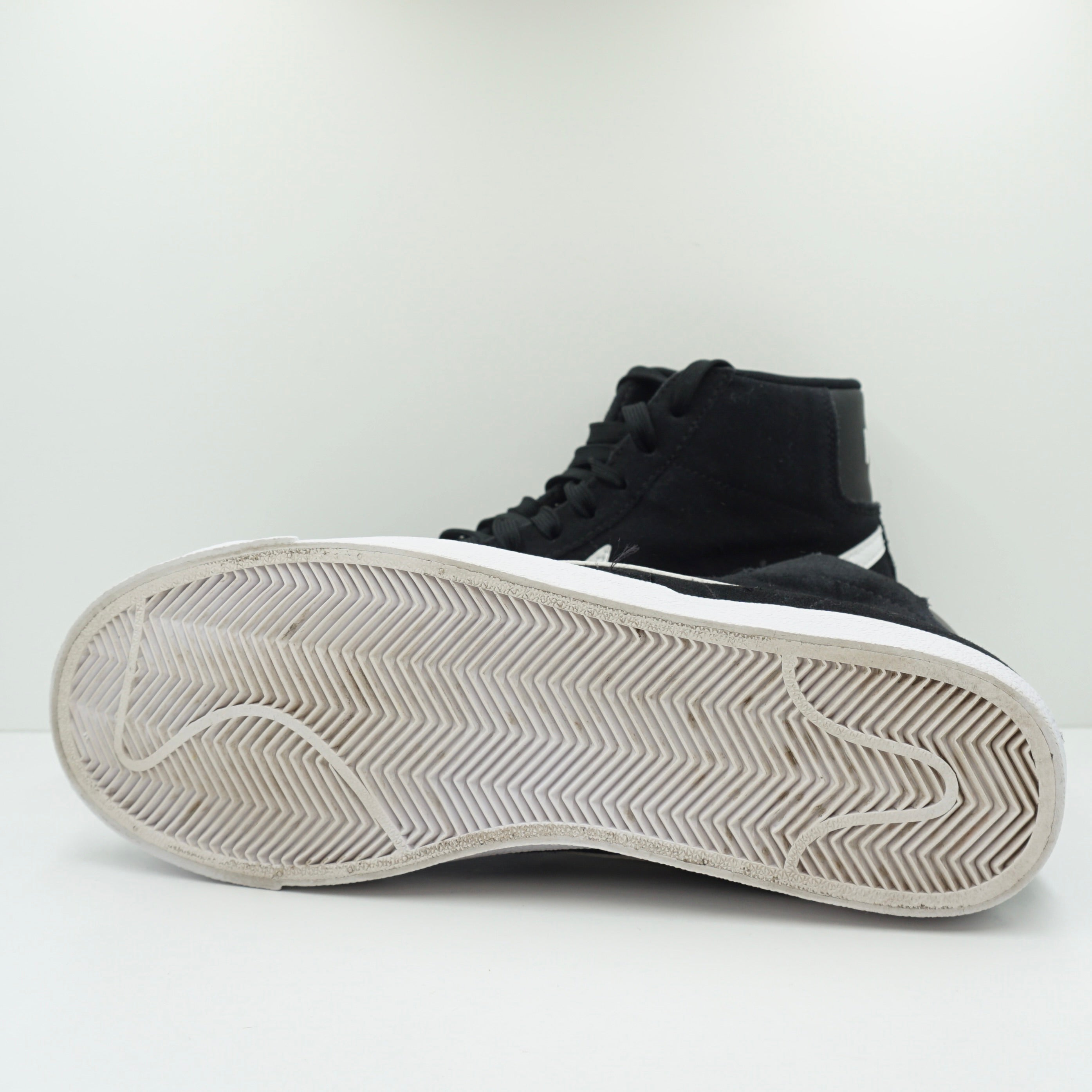 nike blazer mid 77 suede black white