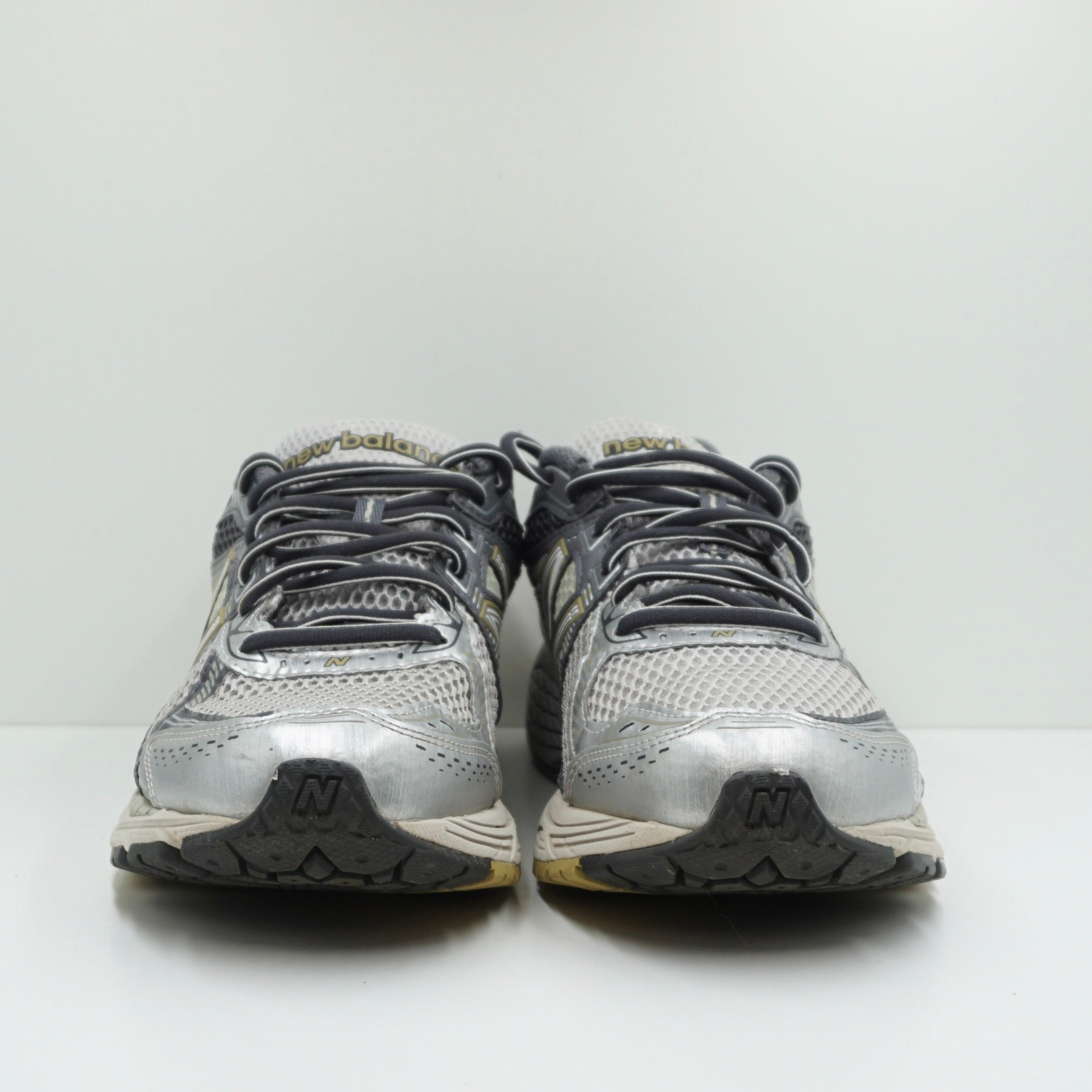 New Balance 860v2 Earth
