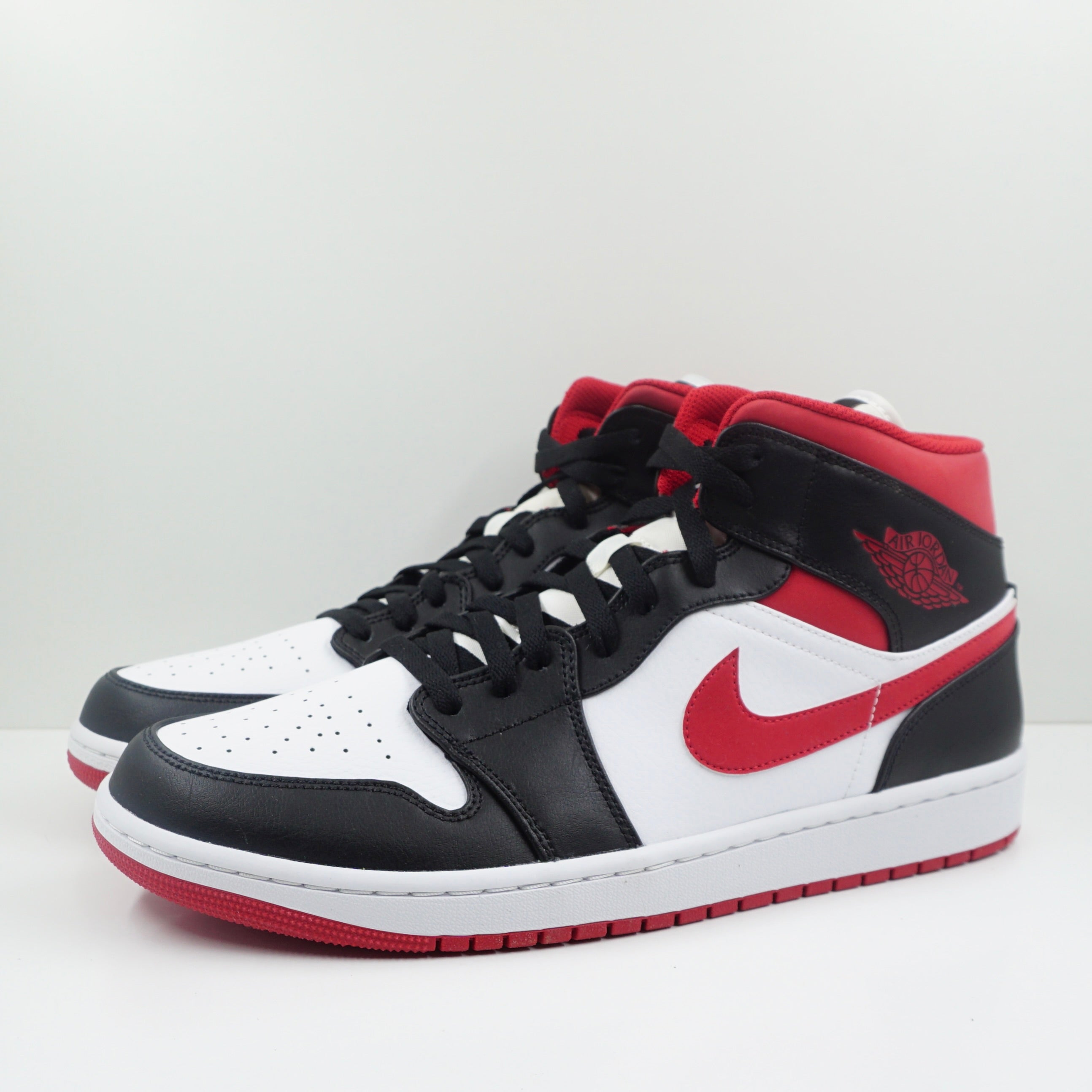 Jordan 1 Mid Gym Red Black White (2021)