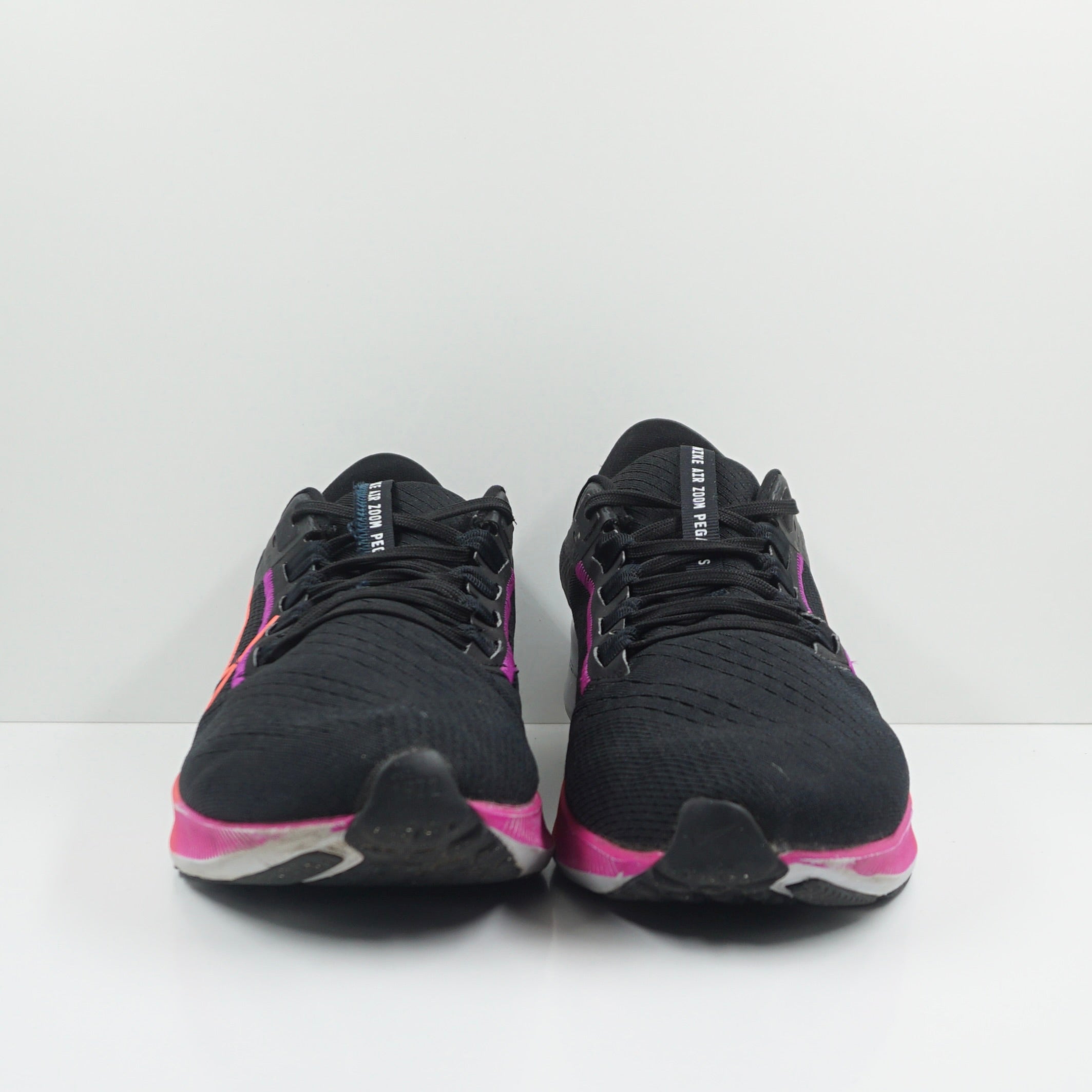 Nike Air Zoom Pegasus 38 Black Hyper Violet
