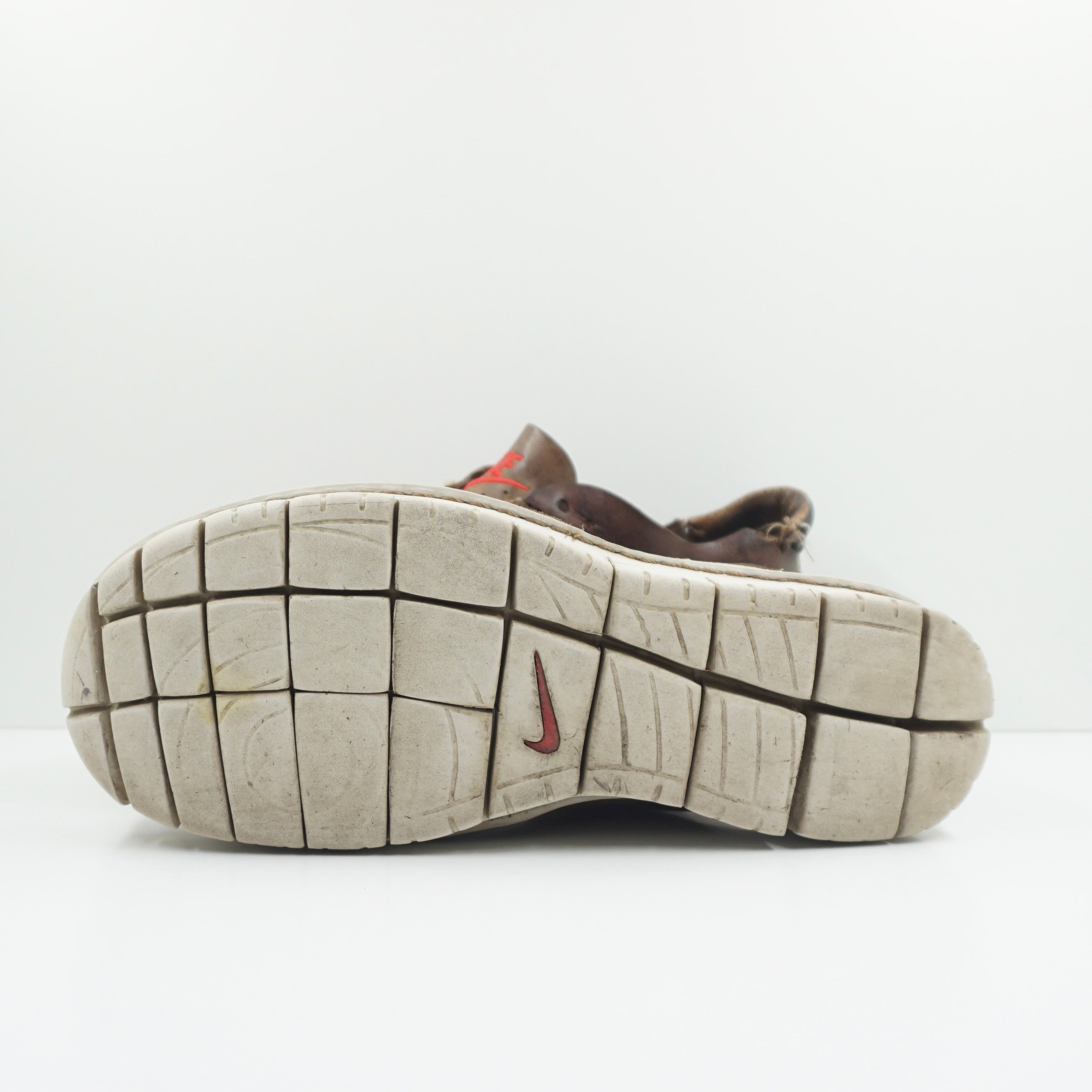 Nike Considered BB Trail (2002)