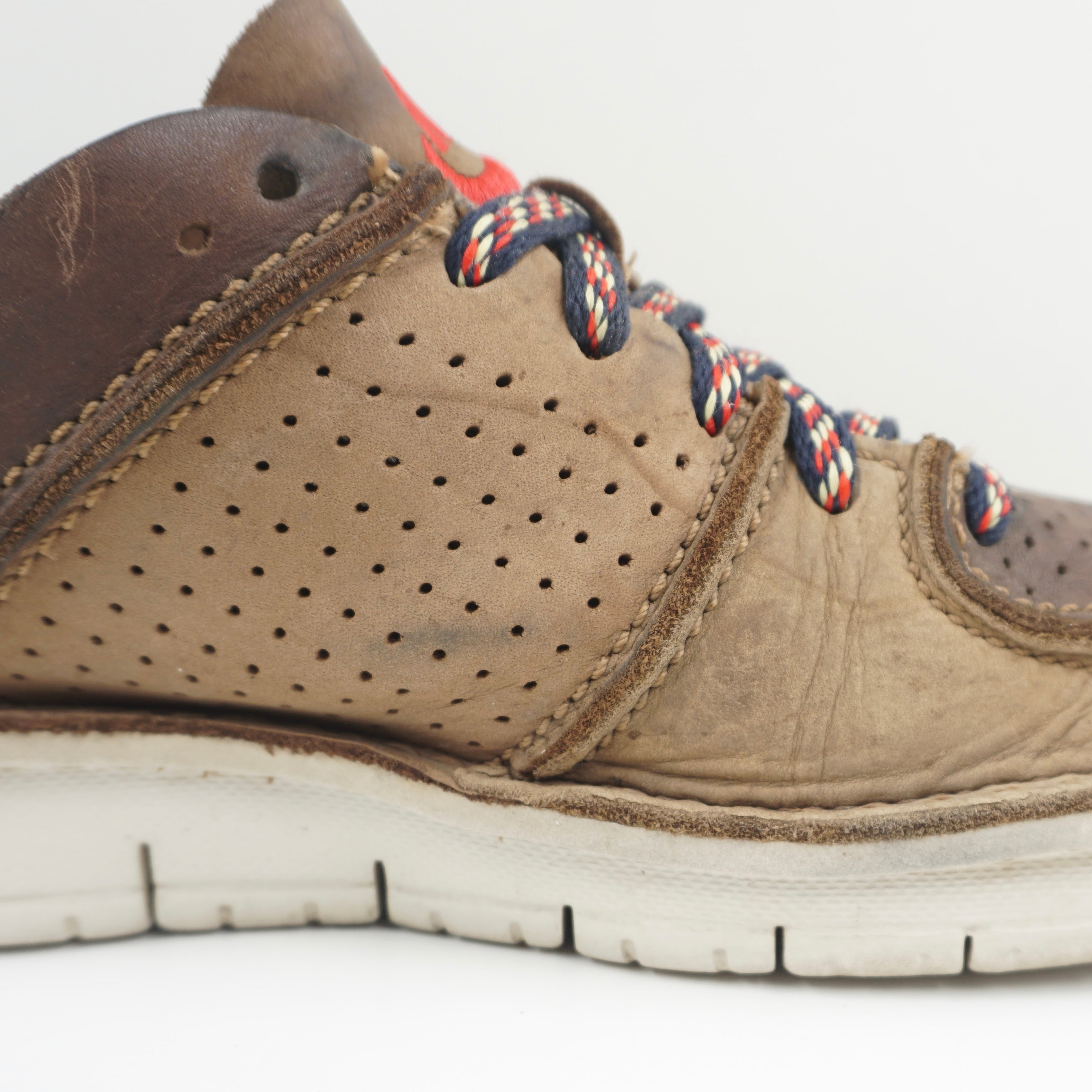 Nike Considered BB Trail (2002)
