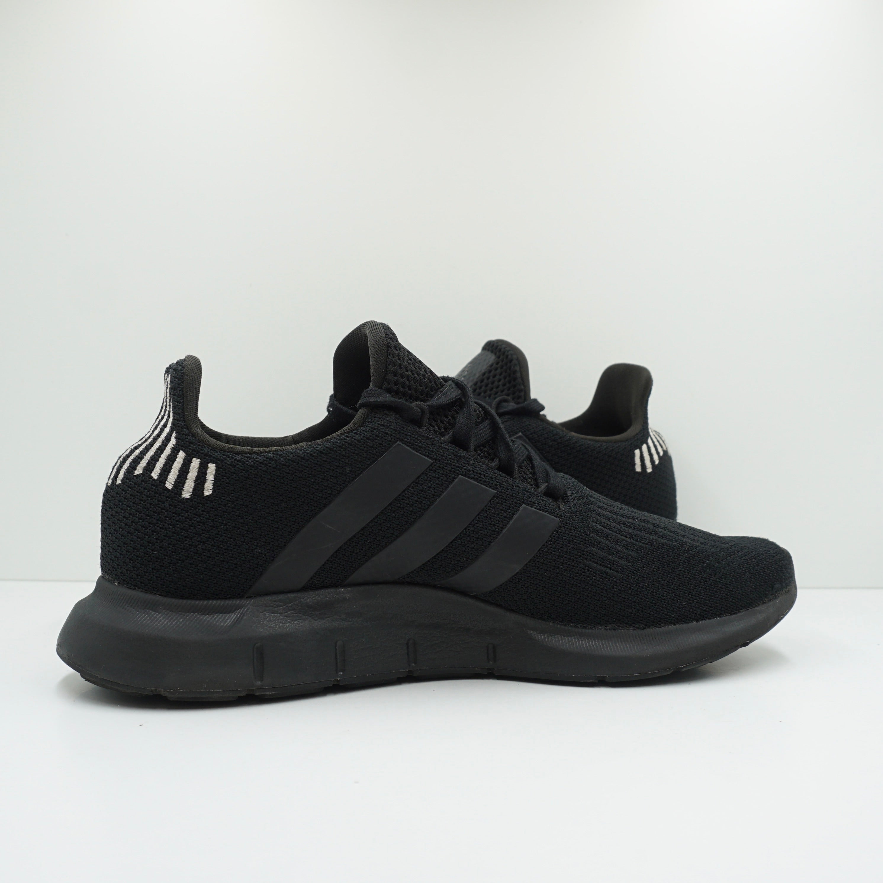 Adidas Swift Run 1.0 Core Black Wonder Quartz (W)