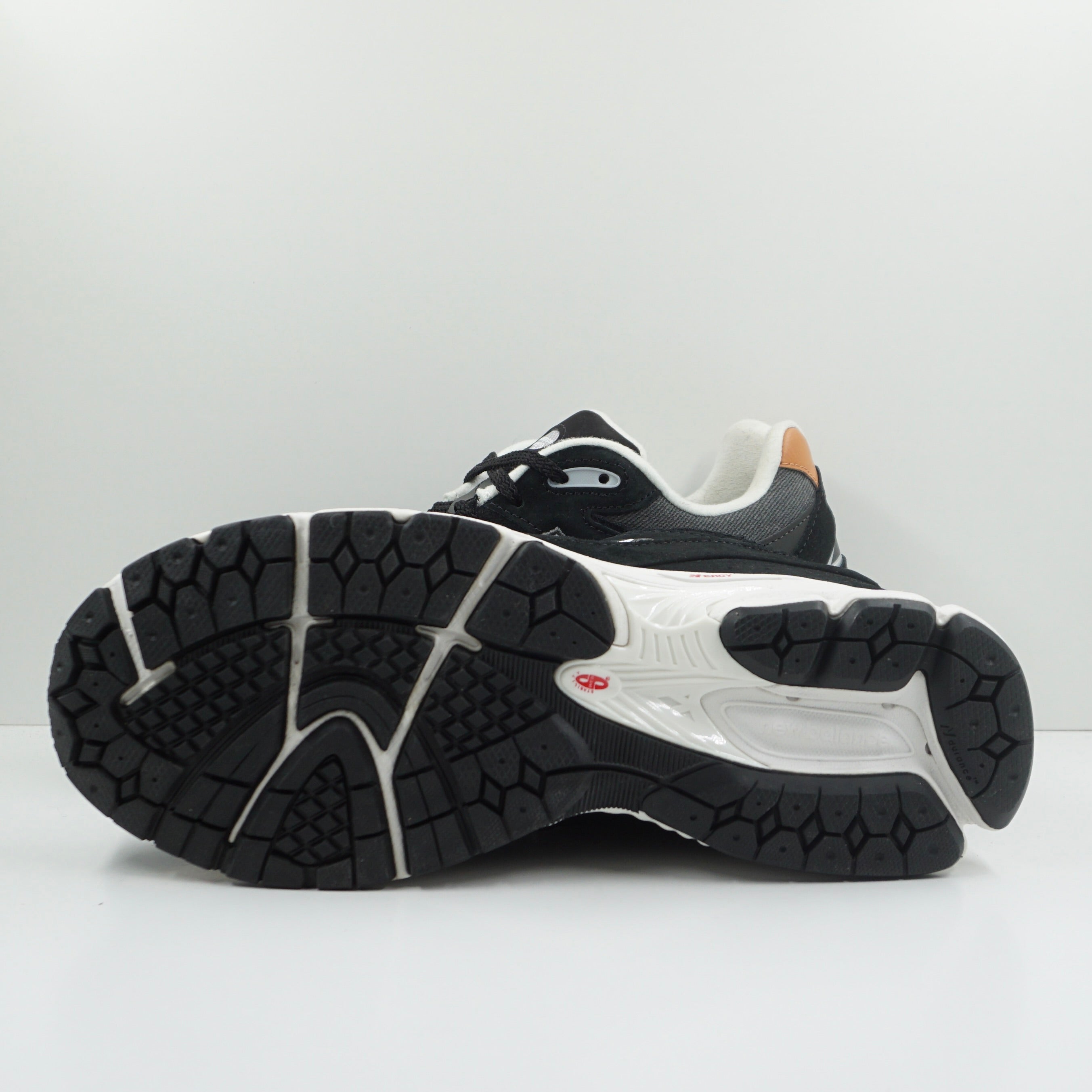 New Balance 2002R Black Sepia