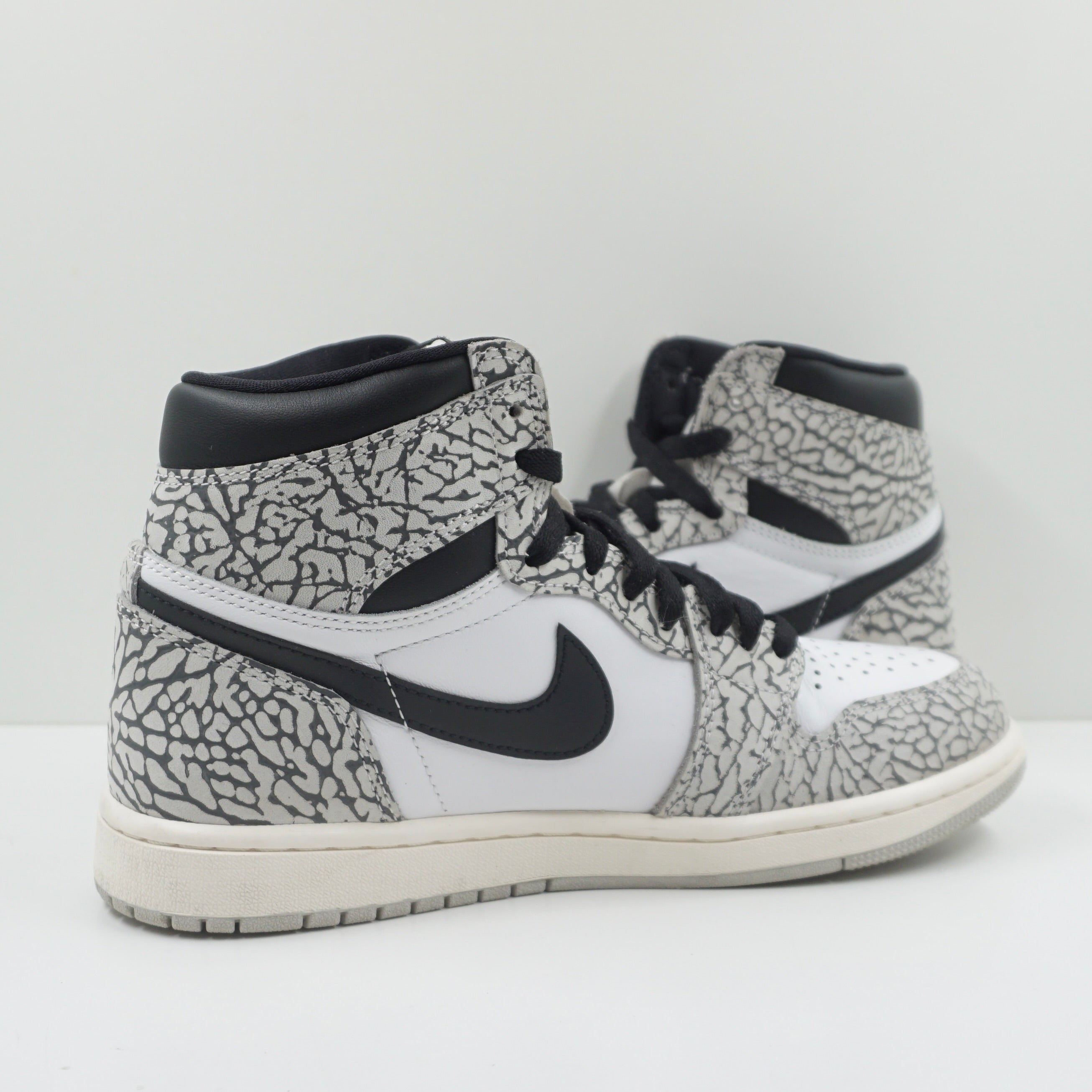 Jordan 1 Retro High OG White Cement