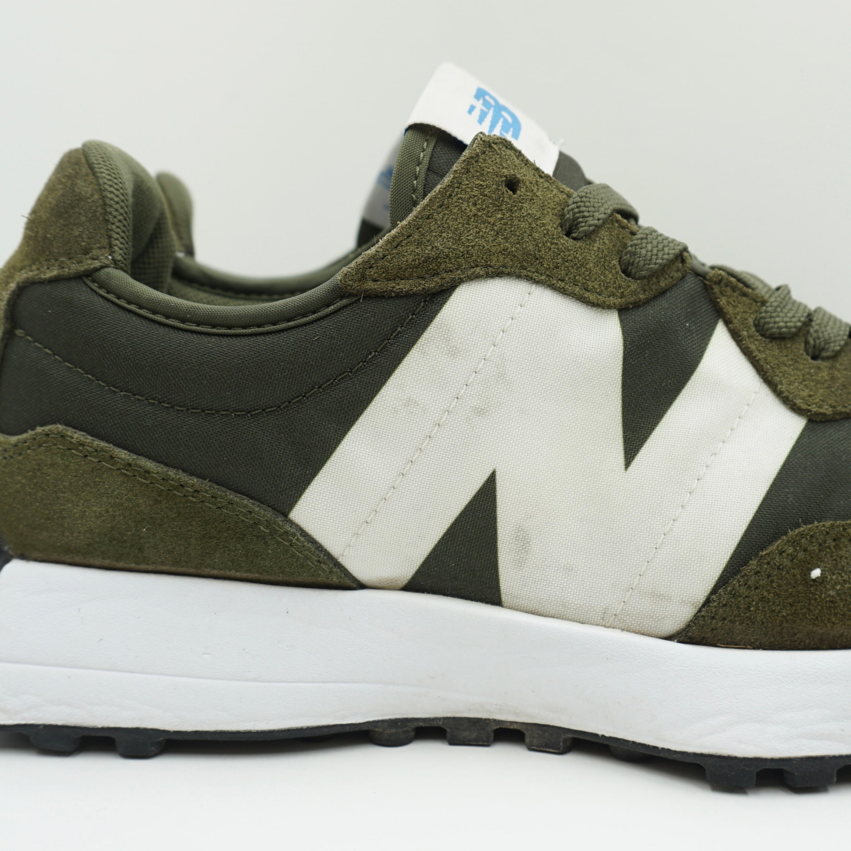 New Balance 327 Olive