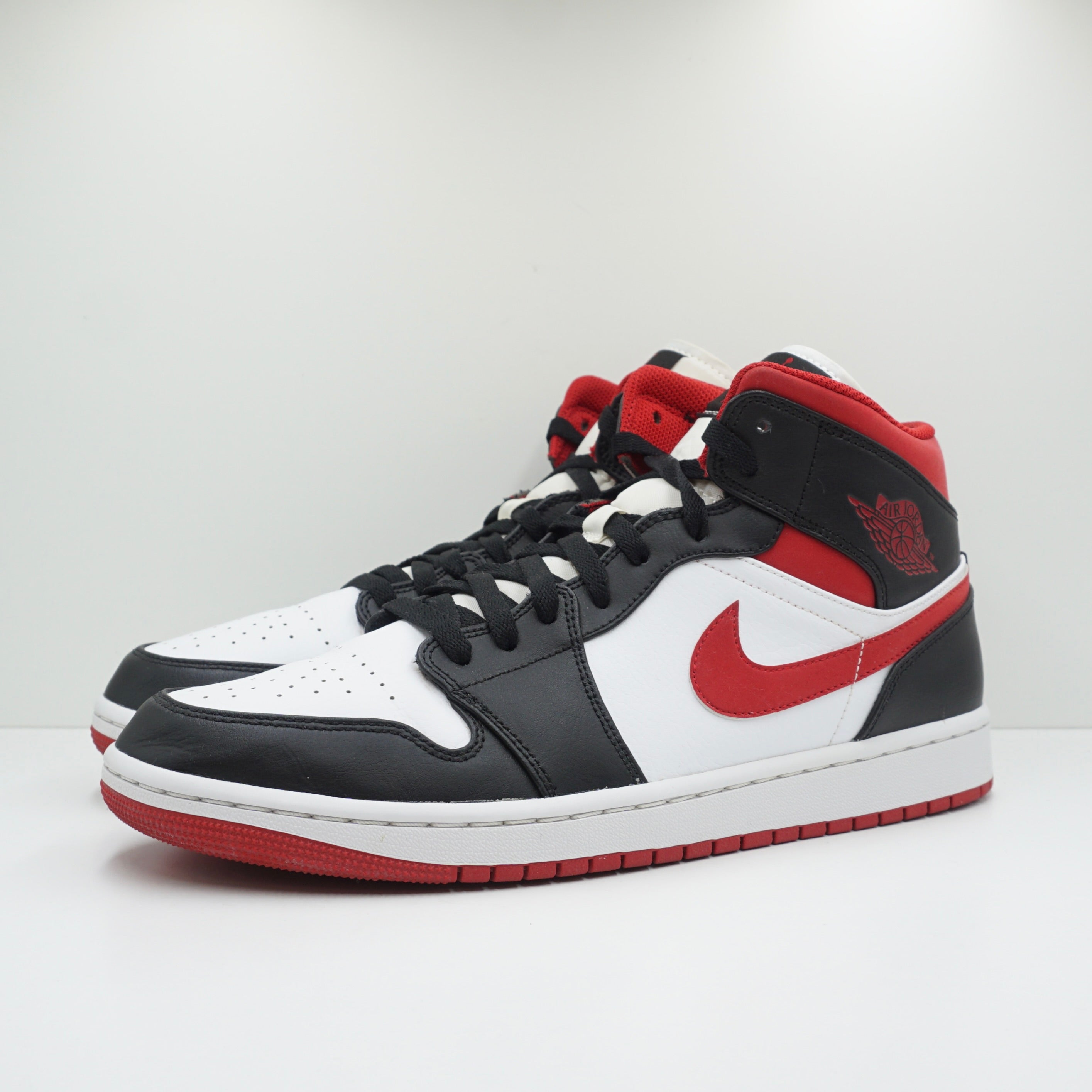 Jordan 1 Mid Gym Red Black White (2021)