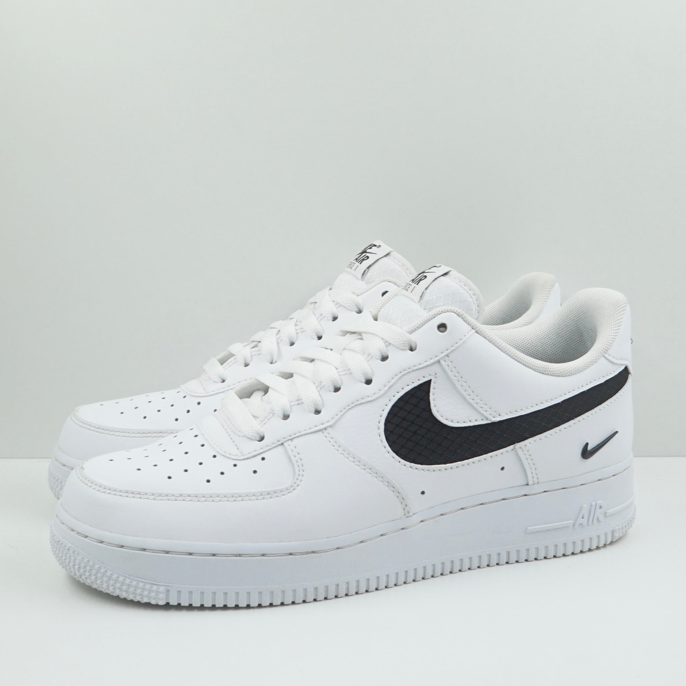 Nike Air Force 1 Low SE Nylon Swoosh White Black