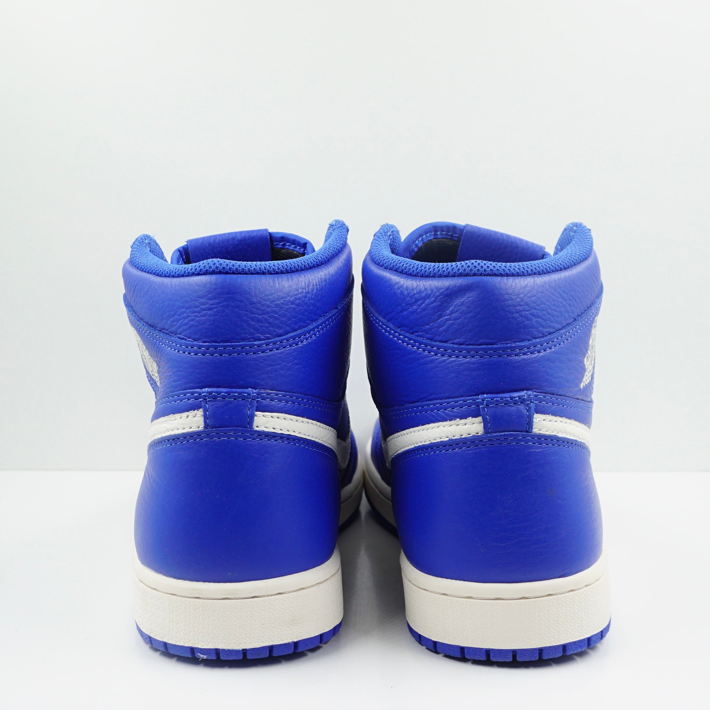 Jordan 1 Retro High Hyper Royal