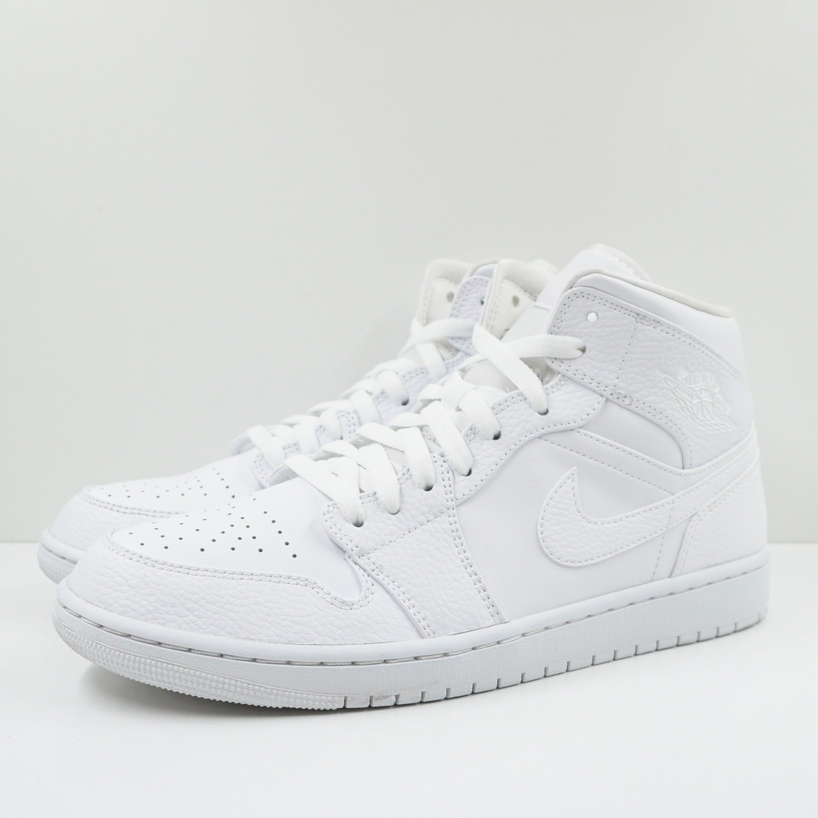 Jordan 1 Mid Triple White 2.0 (2020)