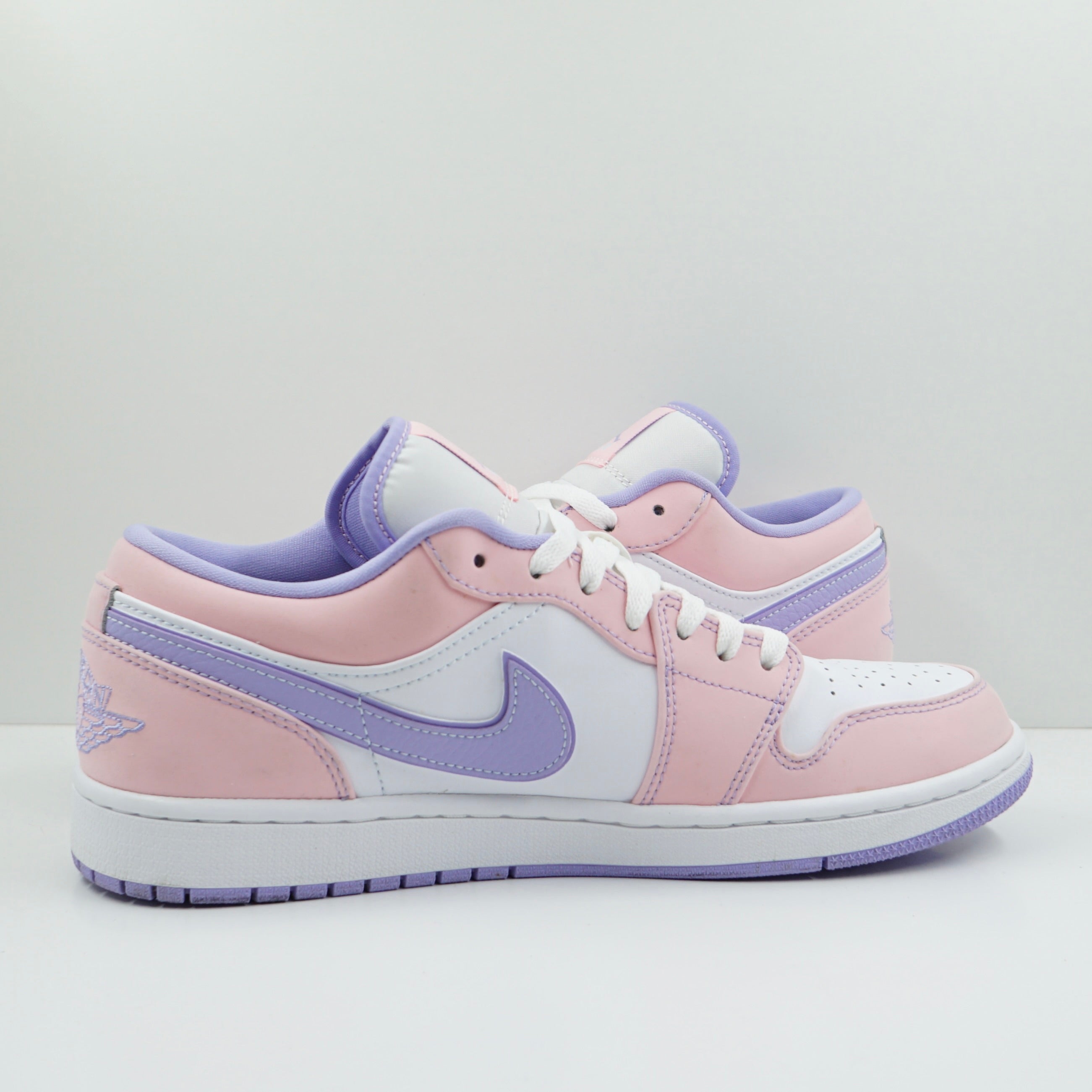 Jordan 1 Low SE Arctic Punch