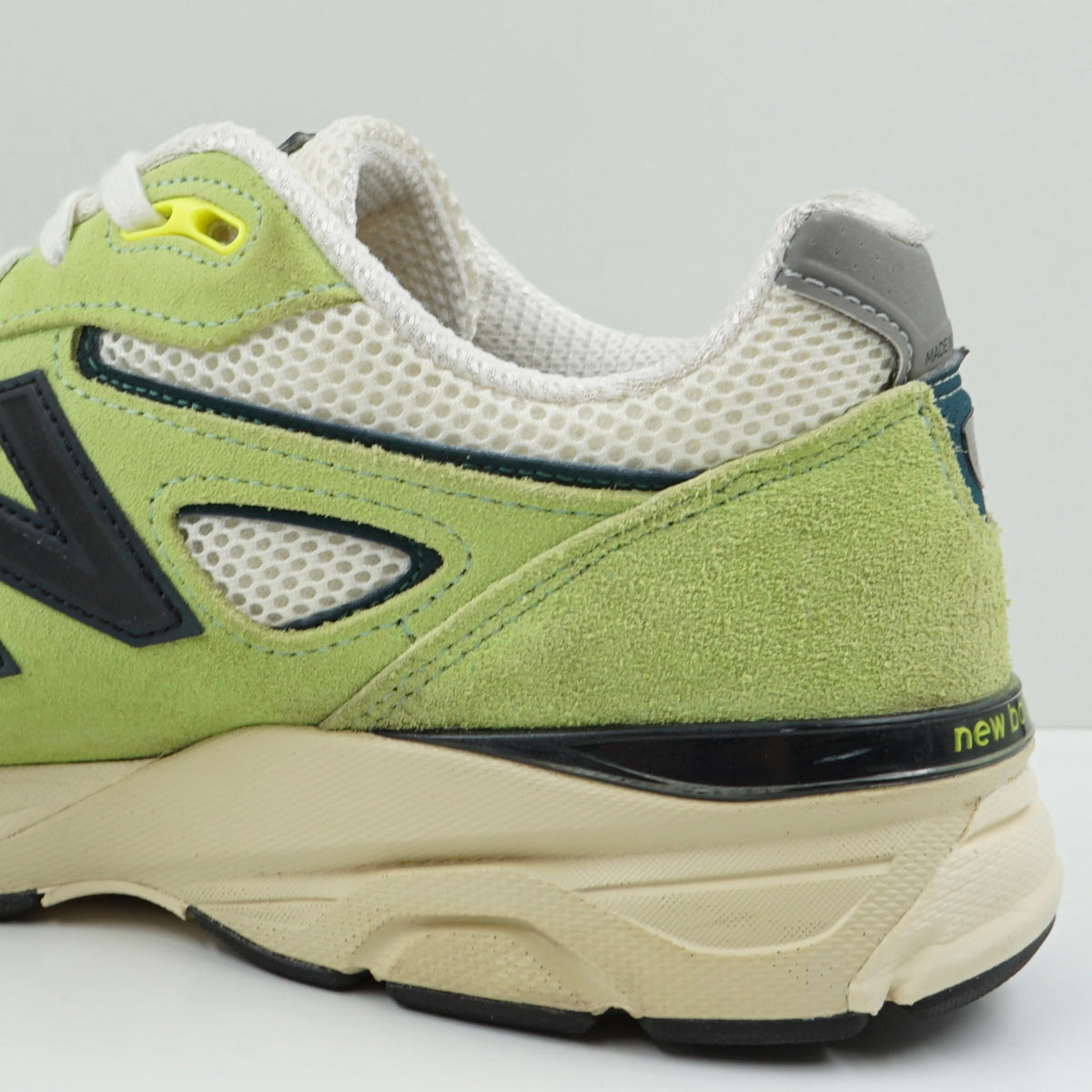 New Balance 990v4 MiUSA Teddy Hi-Lite