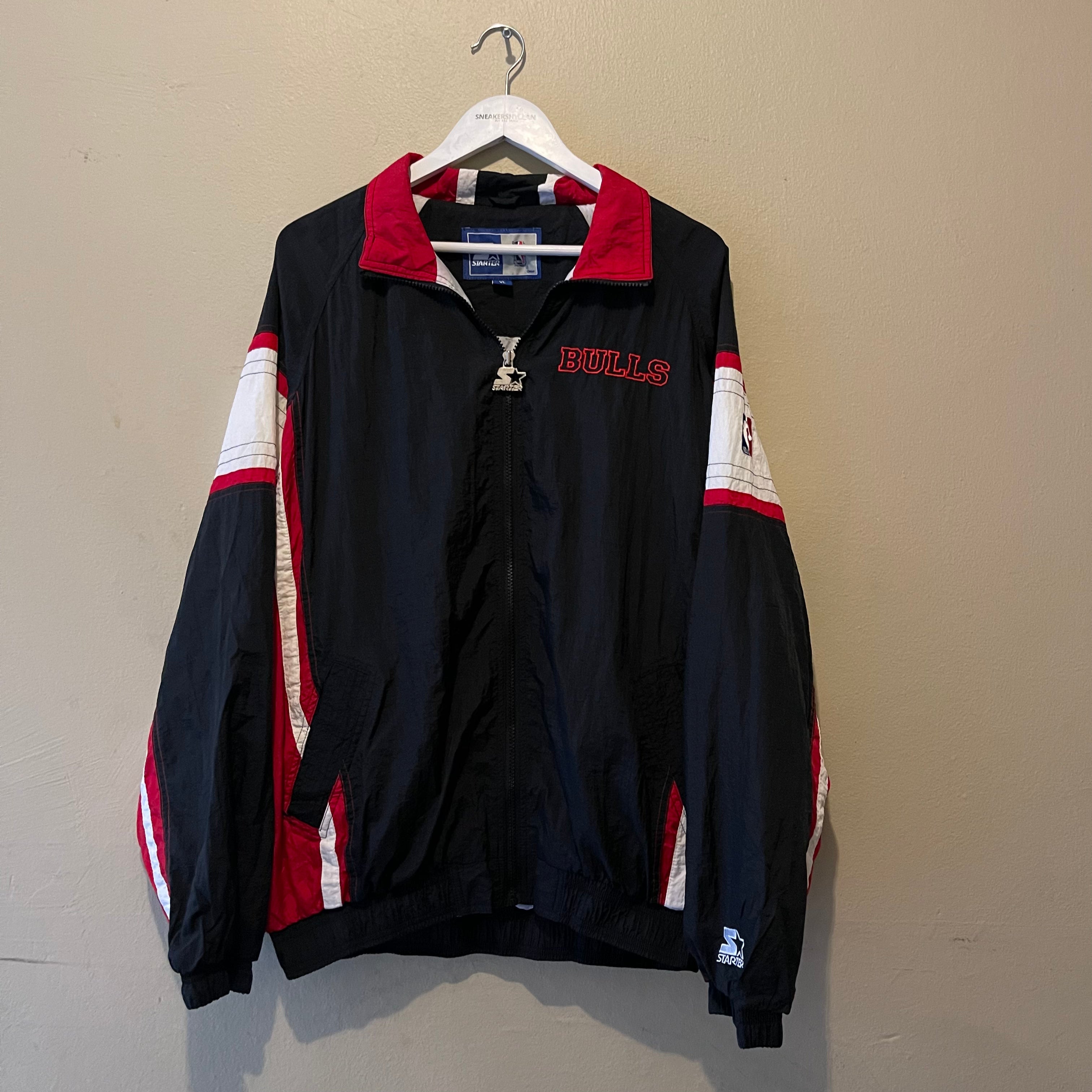 Starter Chicago Bulls Light Weight NBA Jacket