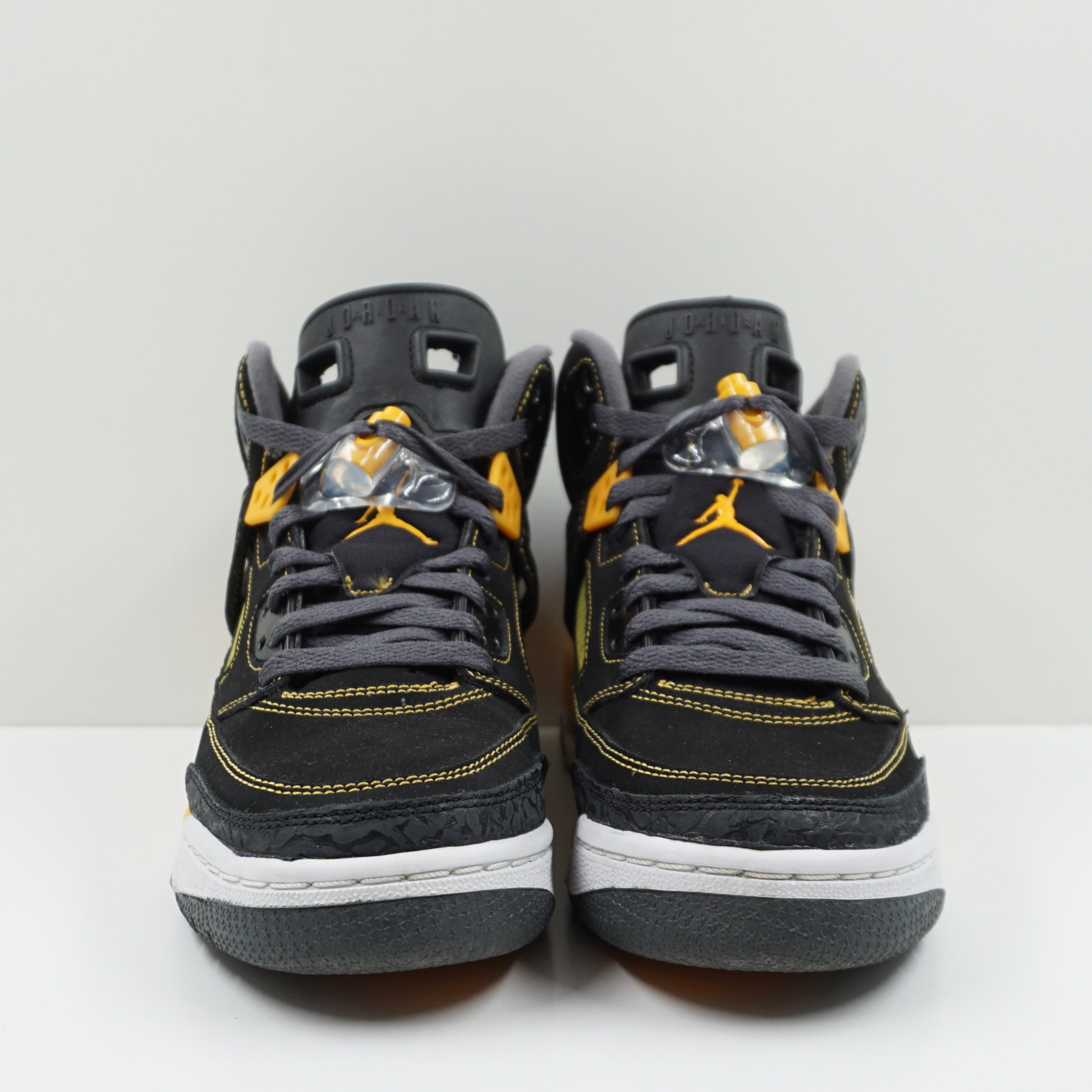 jordan spizike black gold