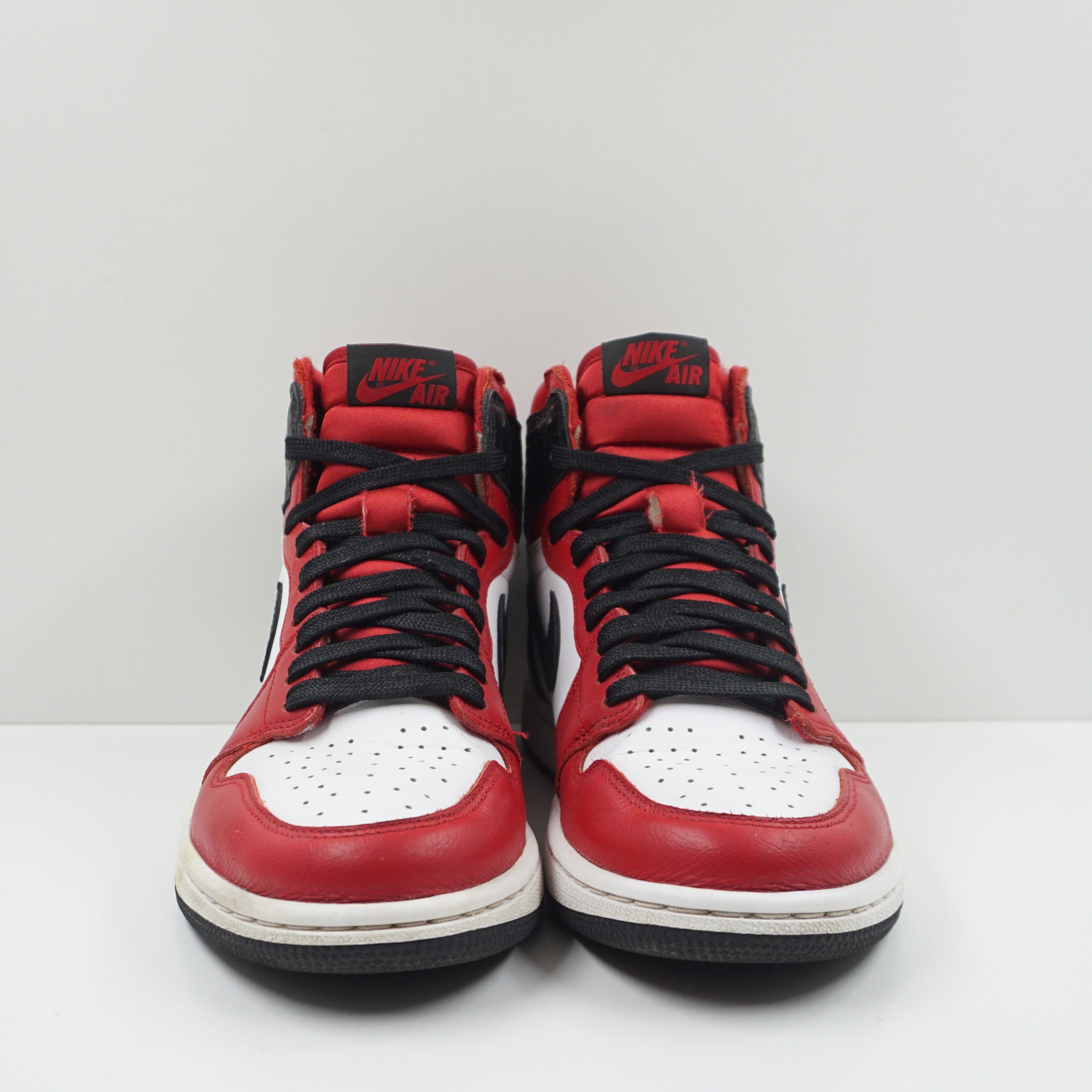 Jordan 1 Retro High Satin Snake Chicago (W)