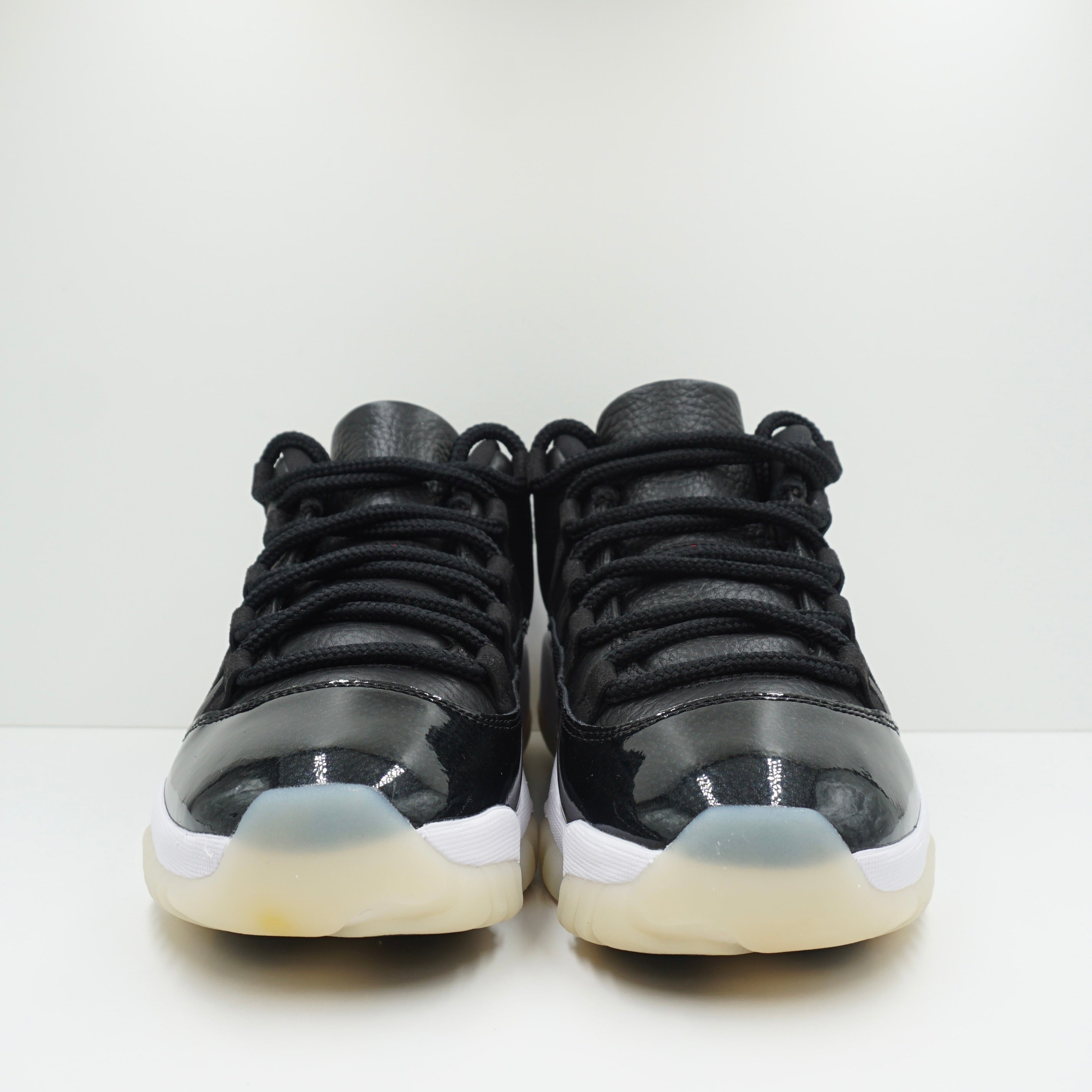 Jordan 11 Retro Low 72-10