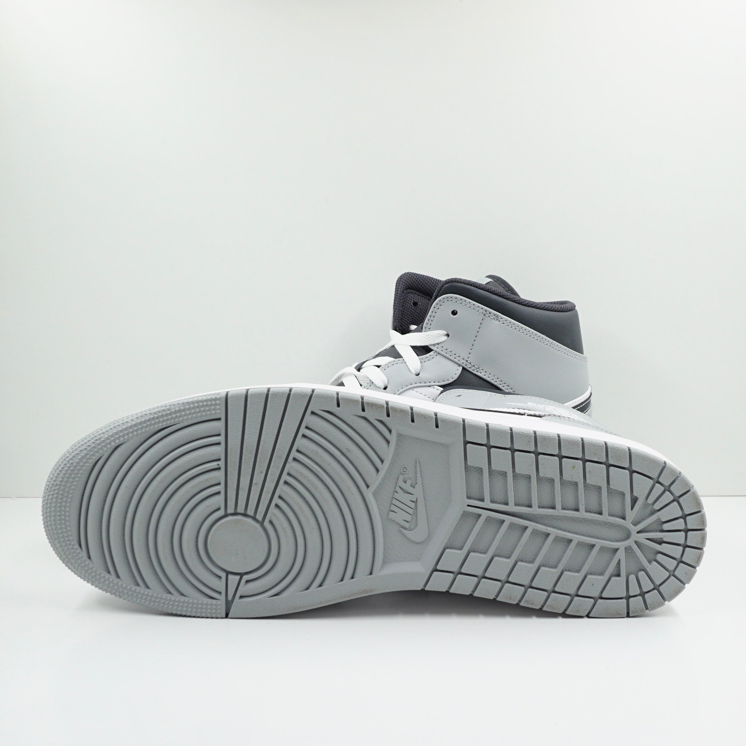 Jordan 1 Mid Light Smoke Grey Anthracite