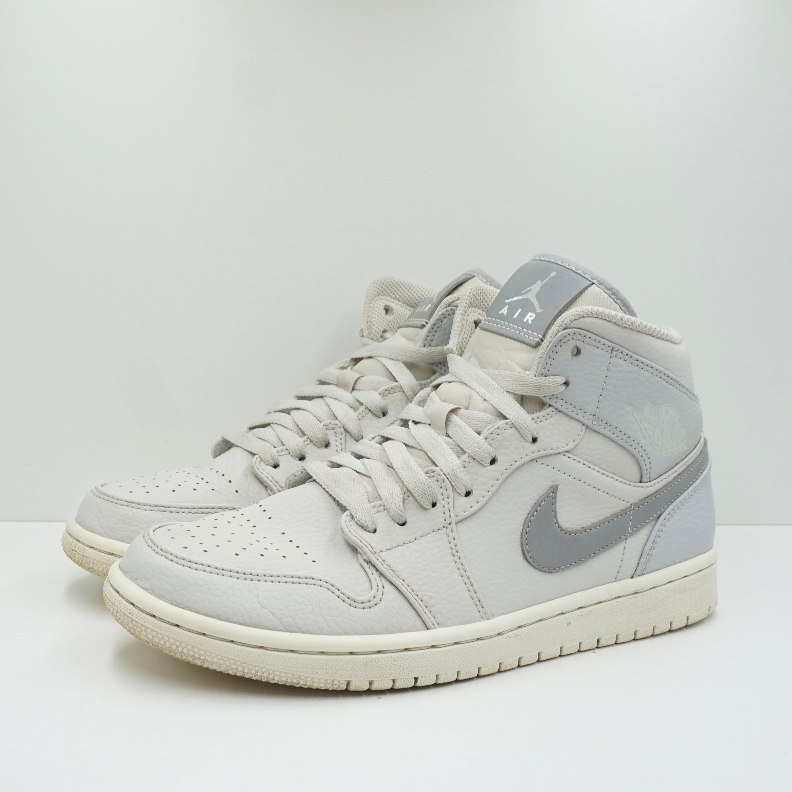 Mid Light Retro Light Bone NIB Air Jordan Mid Mens Size 10 College