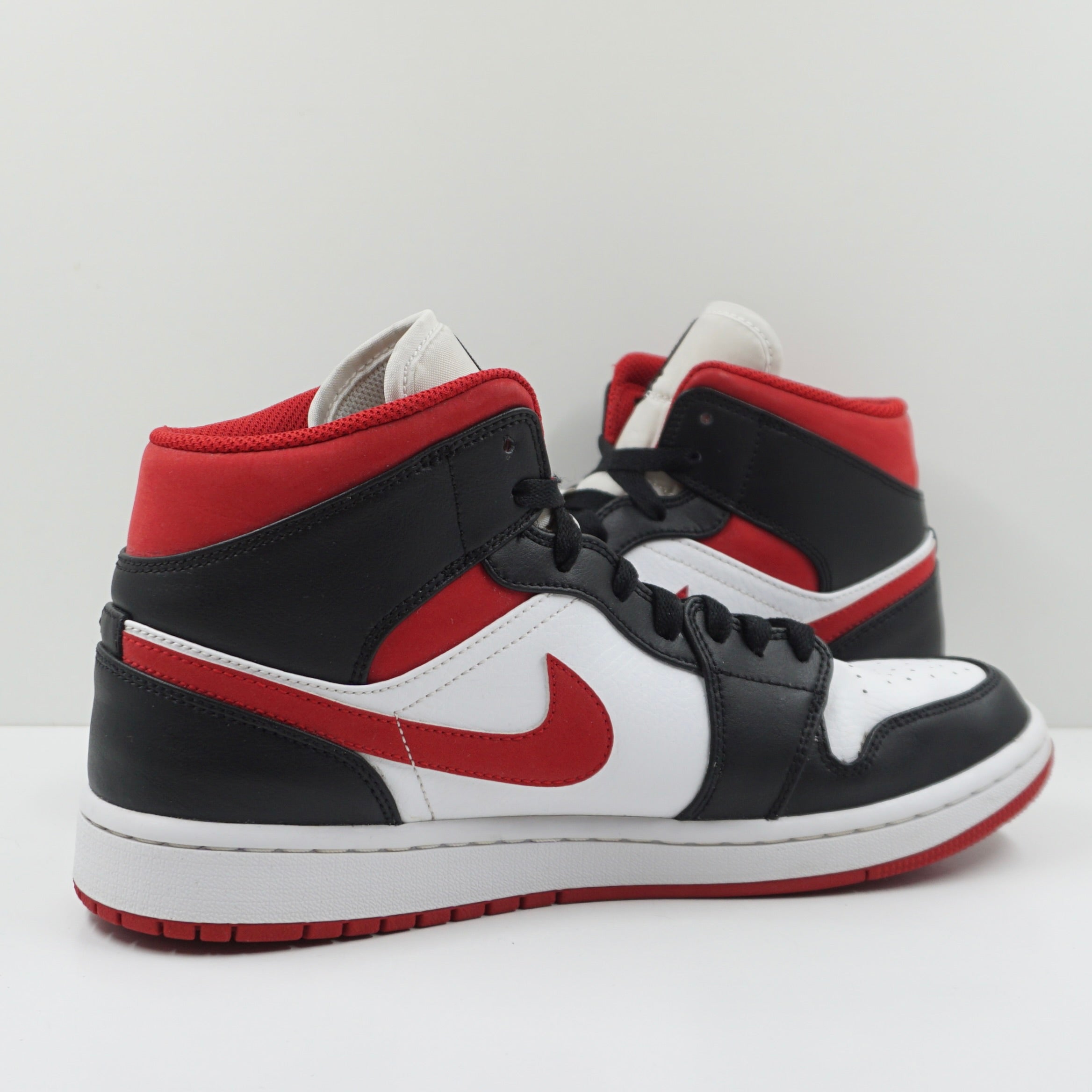 Jordan 1 Mid Gym Red Black White (2021)