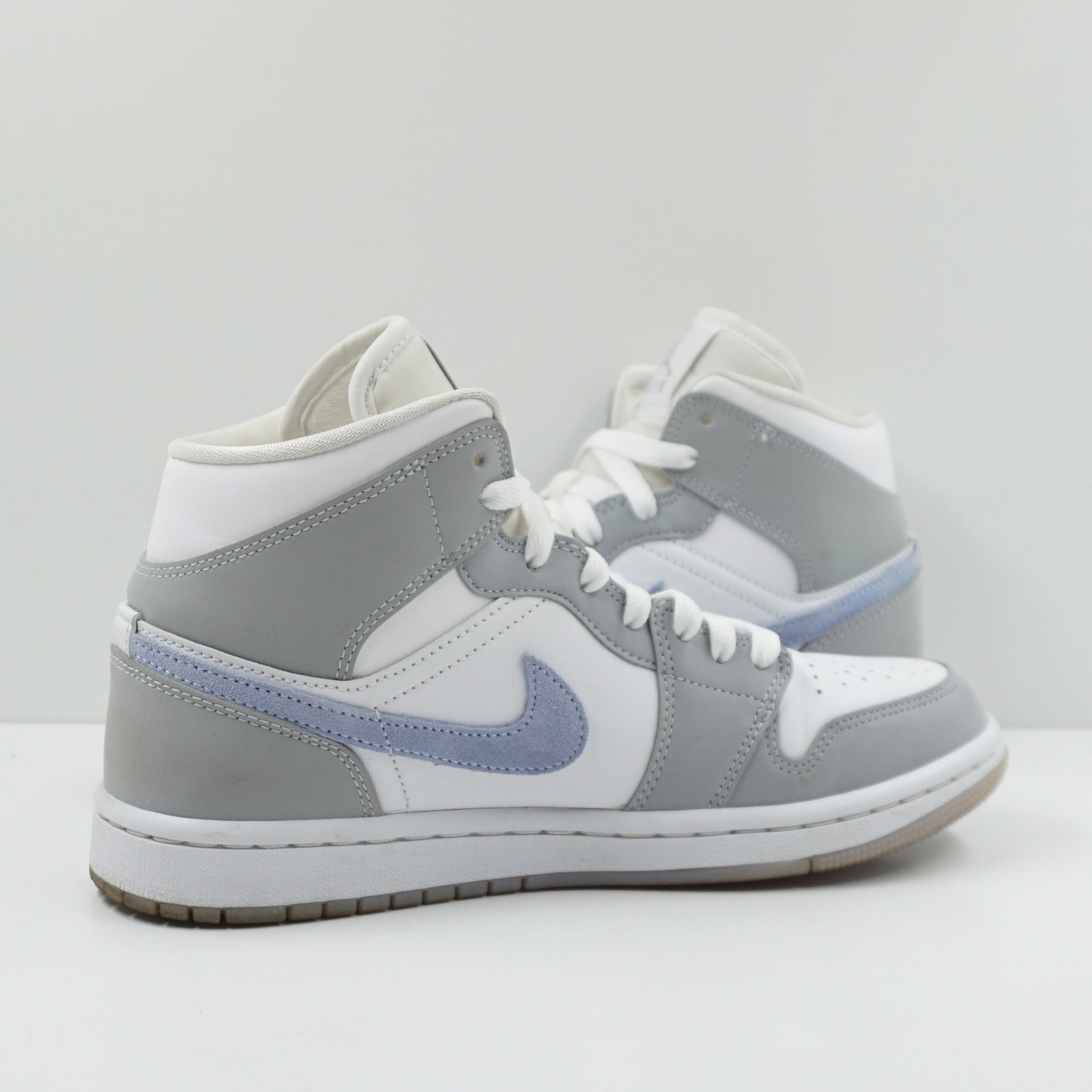 Jordan 1 Mid Wolf Grey Aluminum (W)