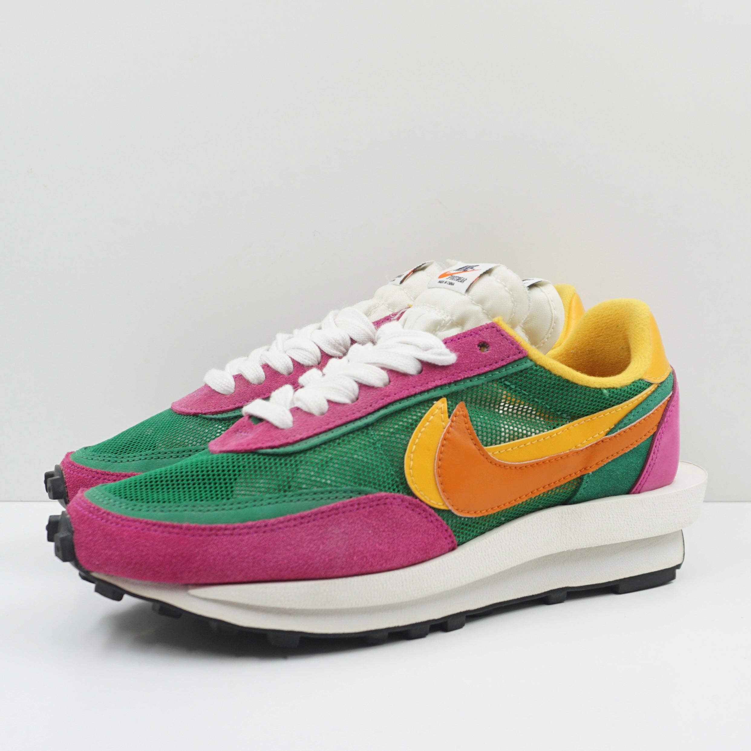 nike waffle sacai pine green