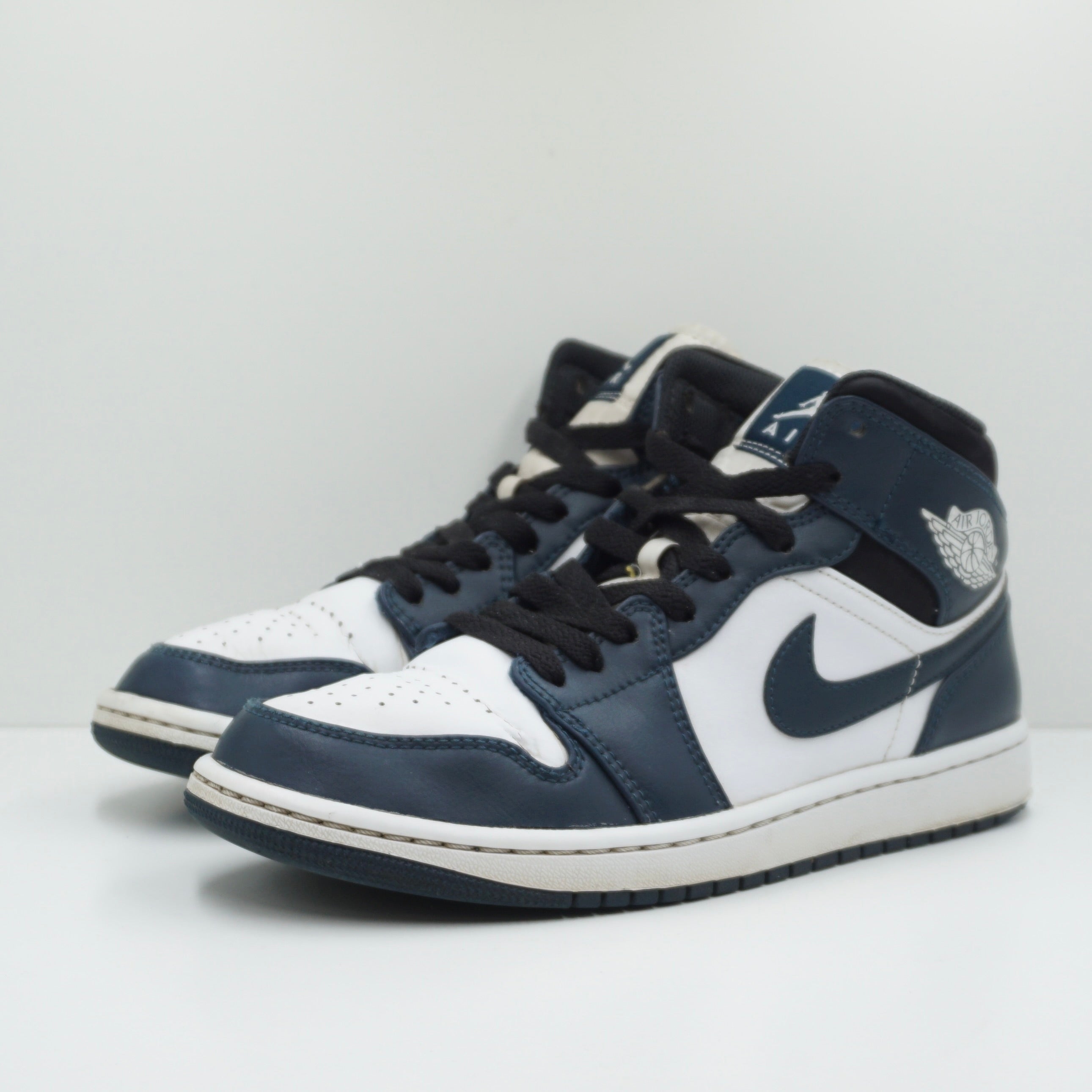 Jordan 1 Mid Armory Navy