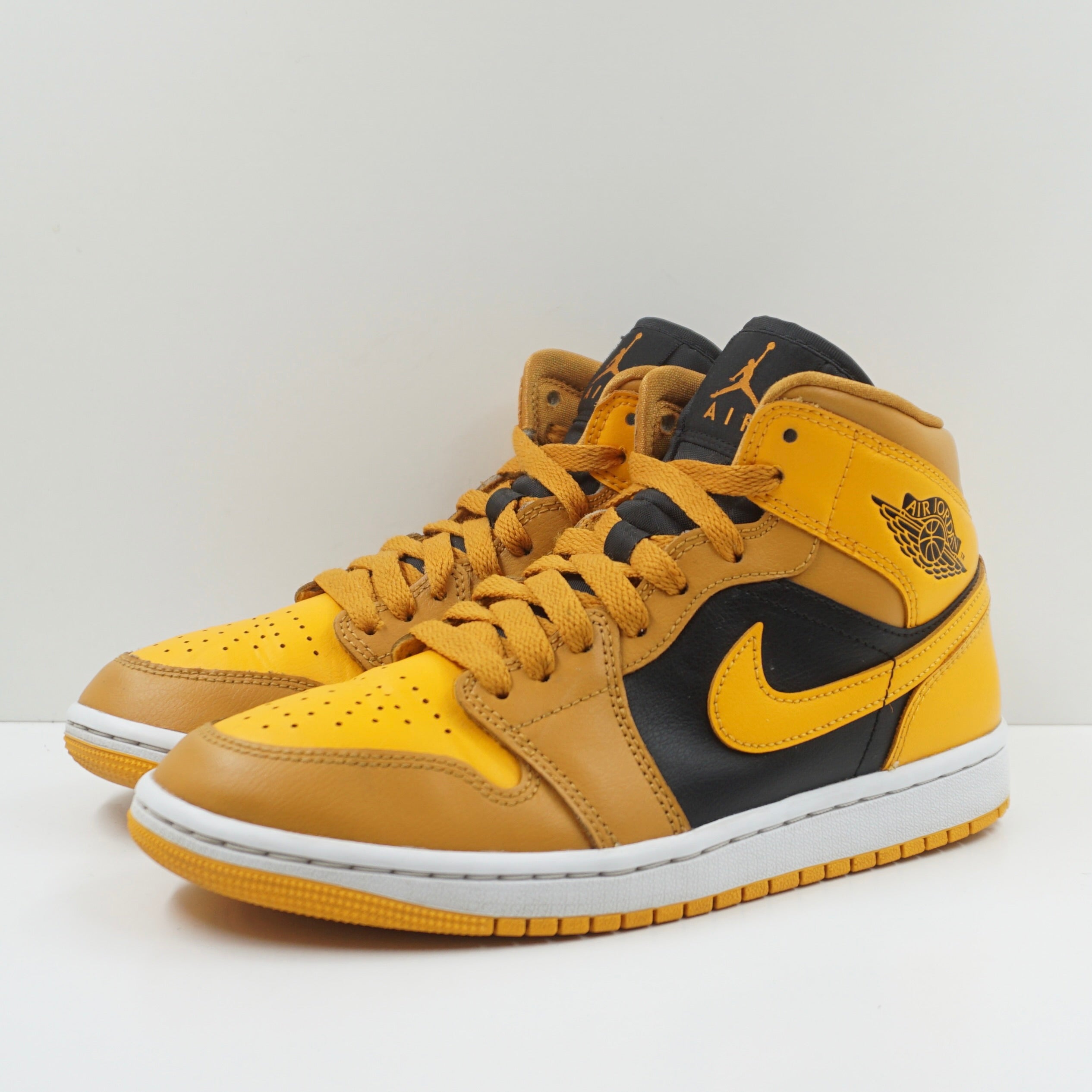 Jordan 1 Mid Chutney Taxi (W)