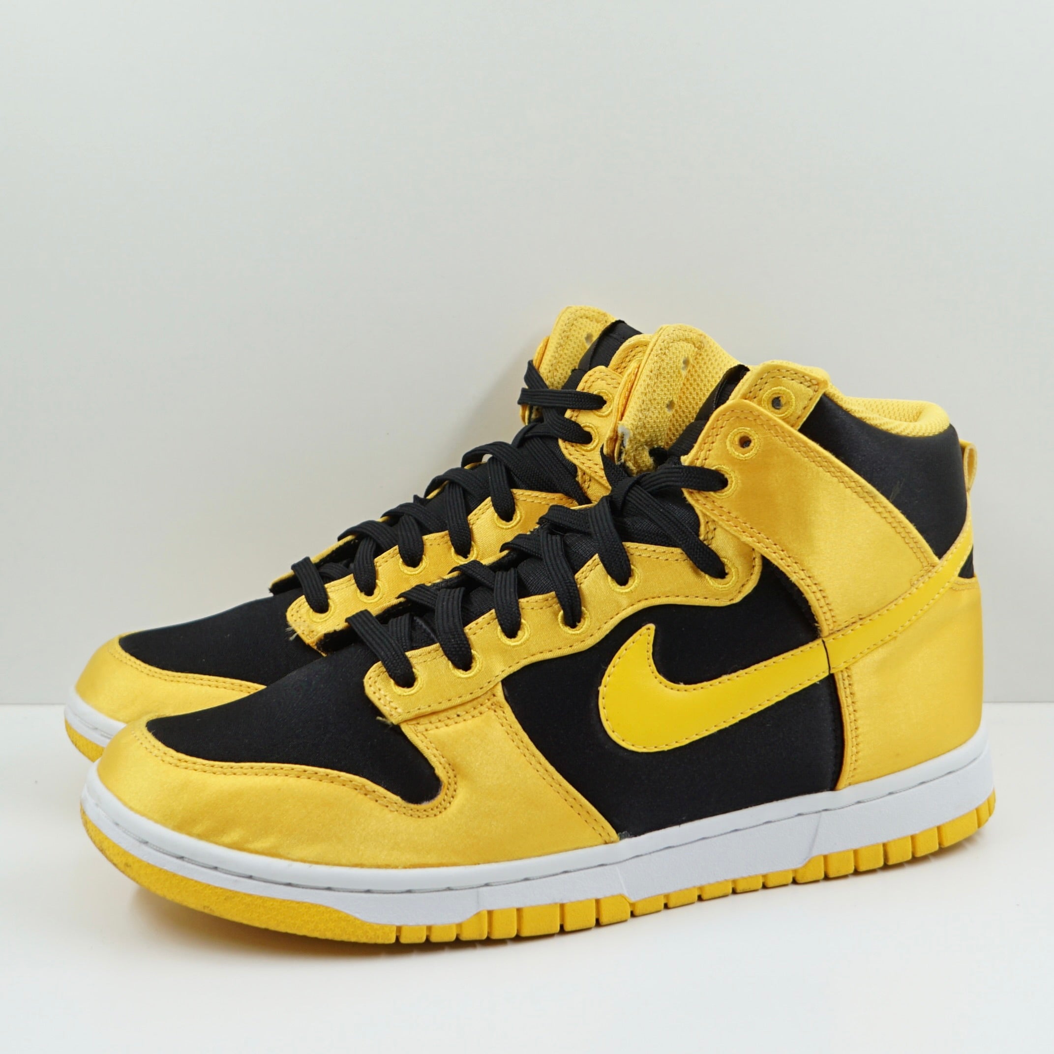 Nike Dunk High Satin Goldenrod (W)