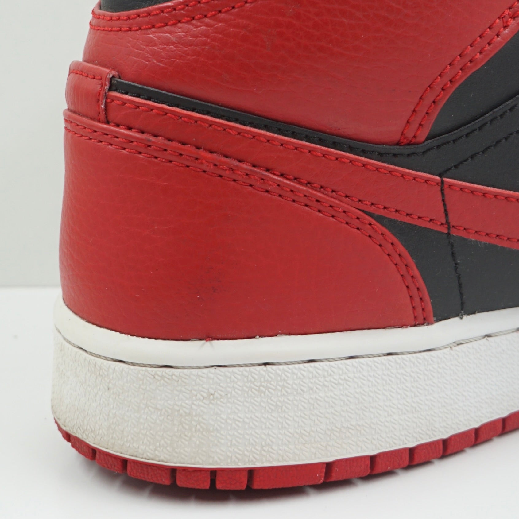 Jordan 1 Mid Bred Banned (GS)