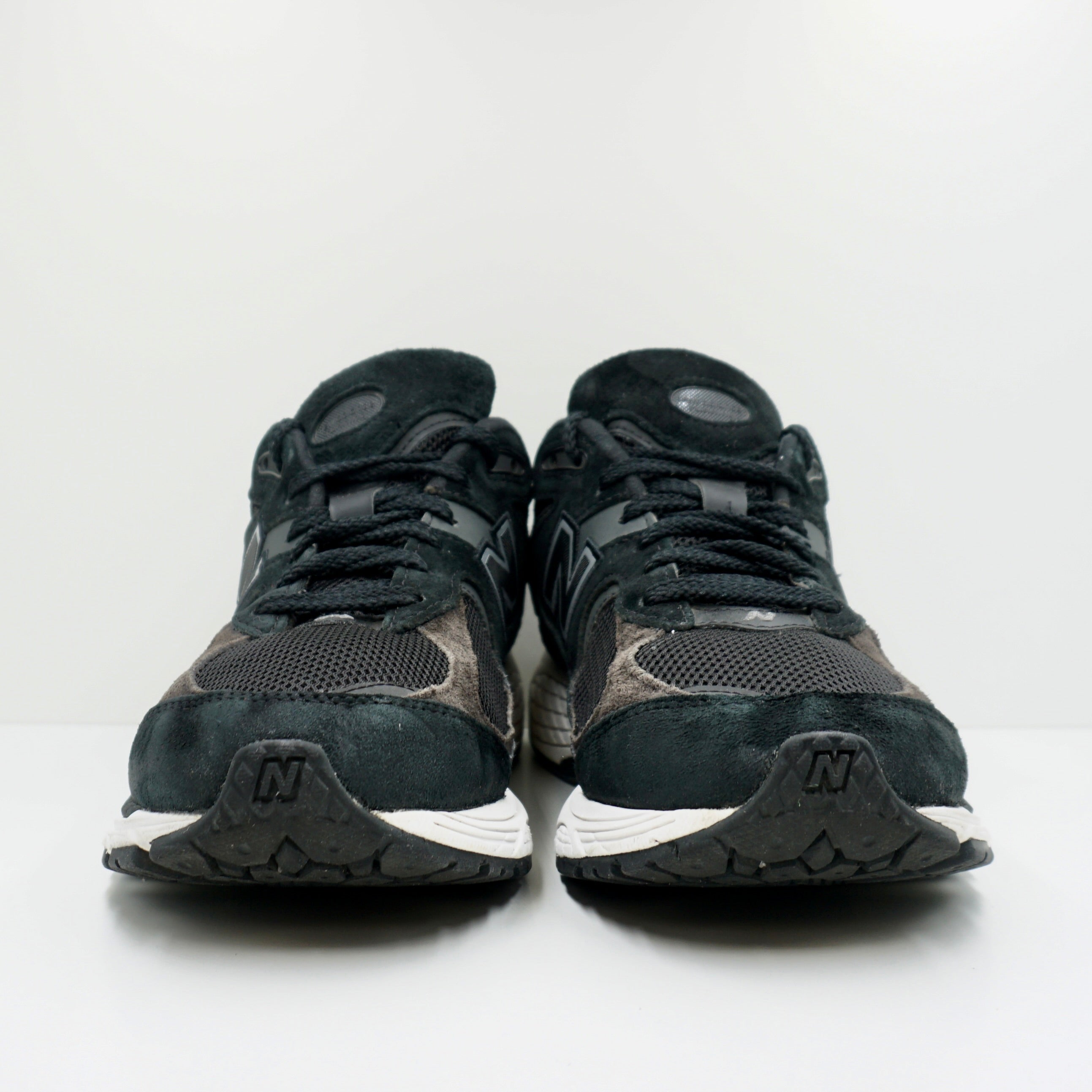 New Balance 2002R Black Gunmetal