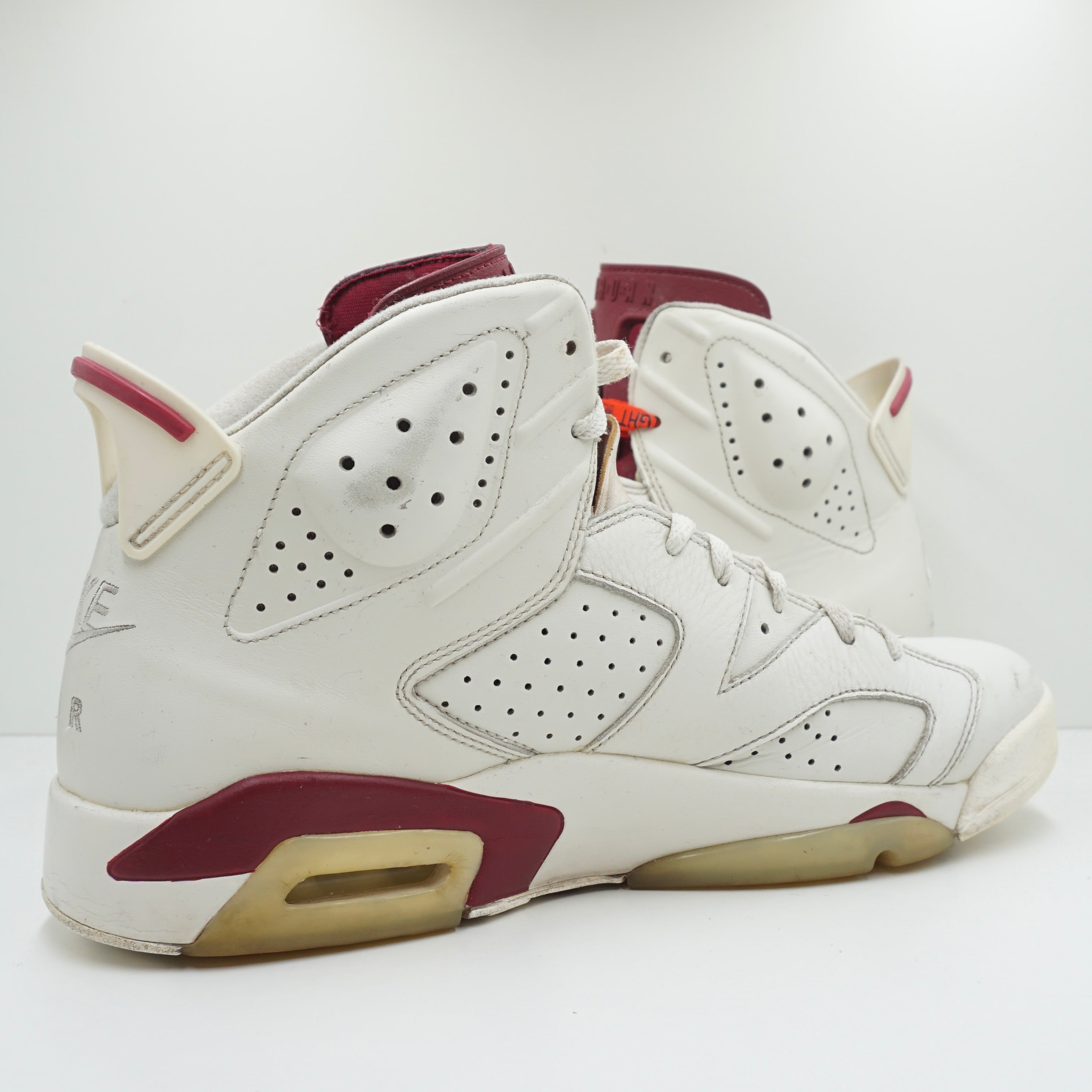 Jordan 6 Retro Maroon (2015)