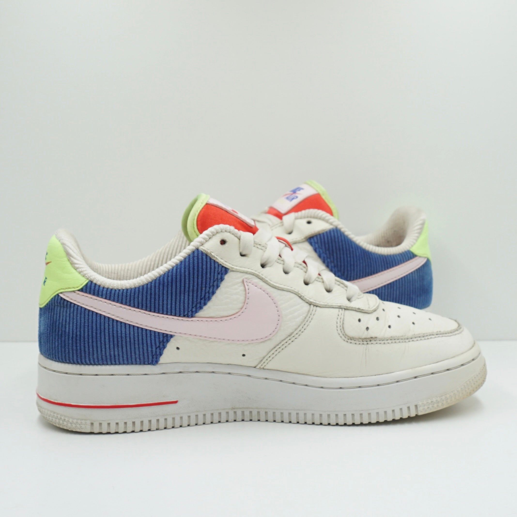 Nike Air Force 1 Low Corduroy (W)
