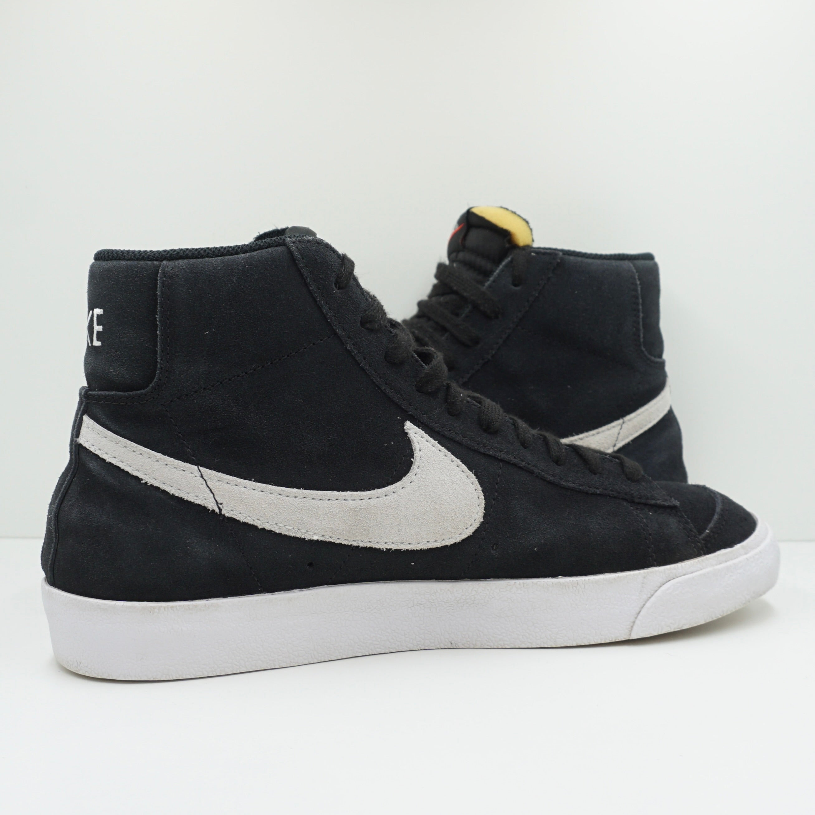 Nike Blazer Mid 77 Suede Black Photon Dust