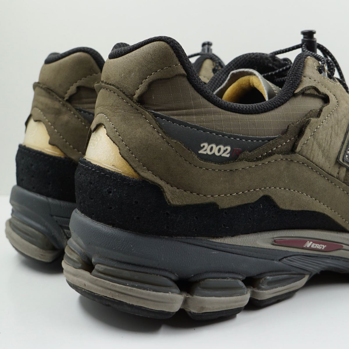 New Balance 2002R Protection Pack Dark Moss