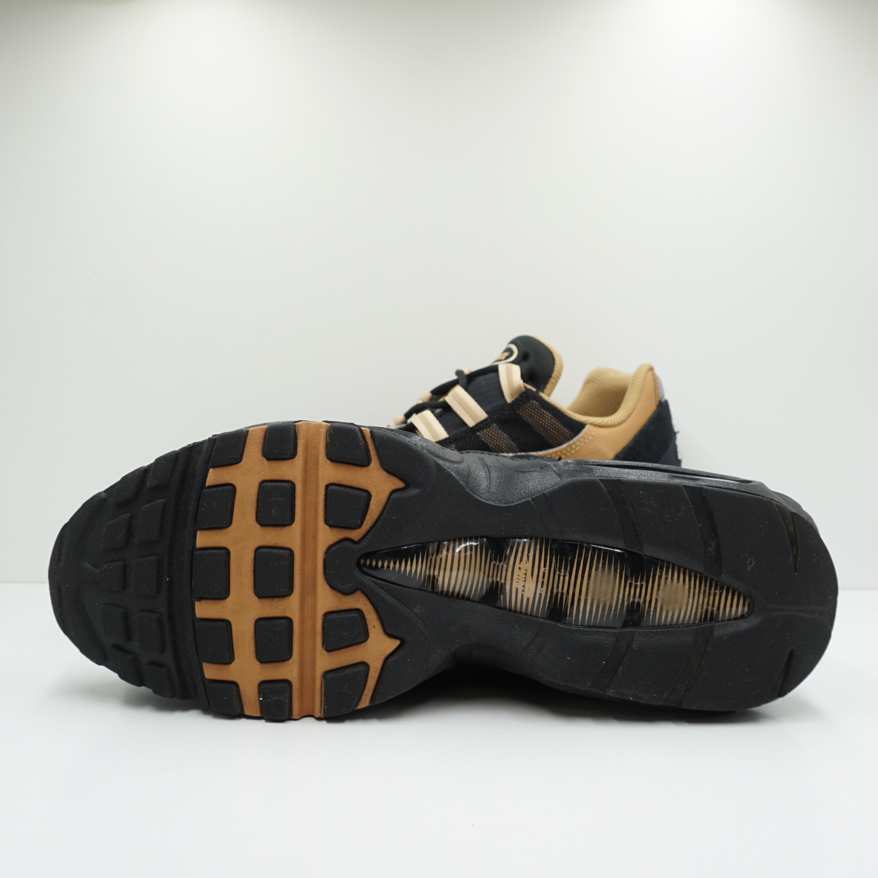 Nike Air Max 95 Black Elemental Gold