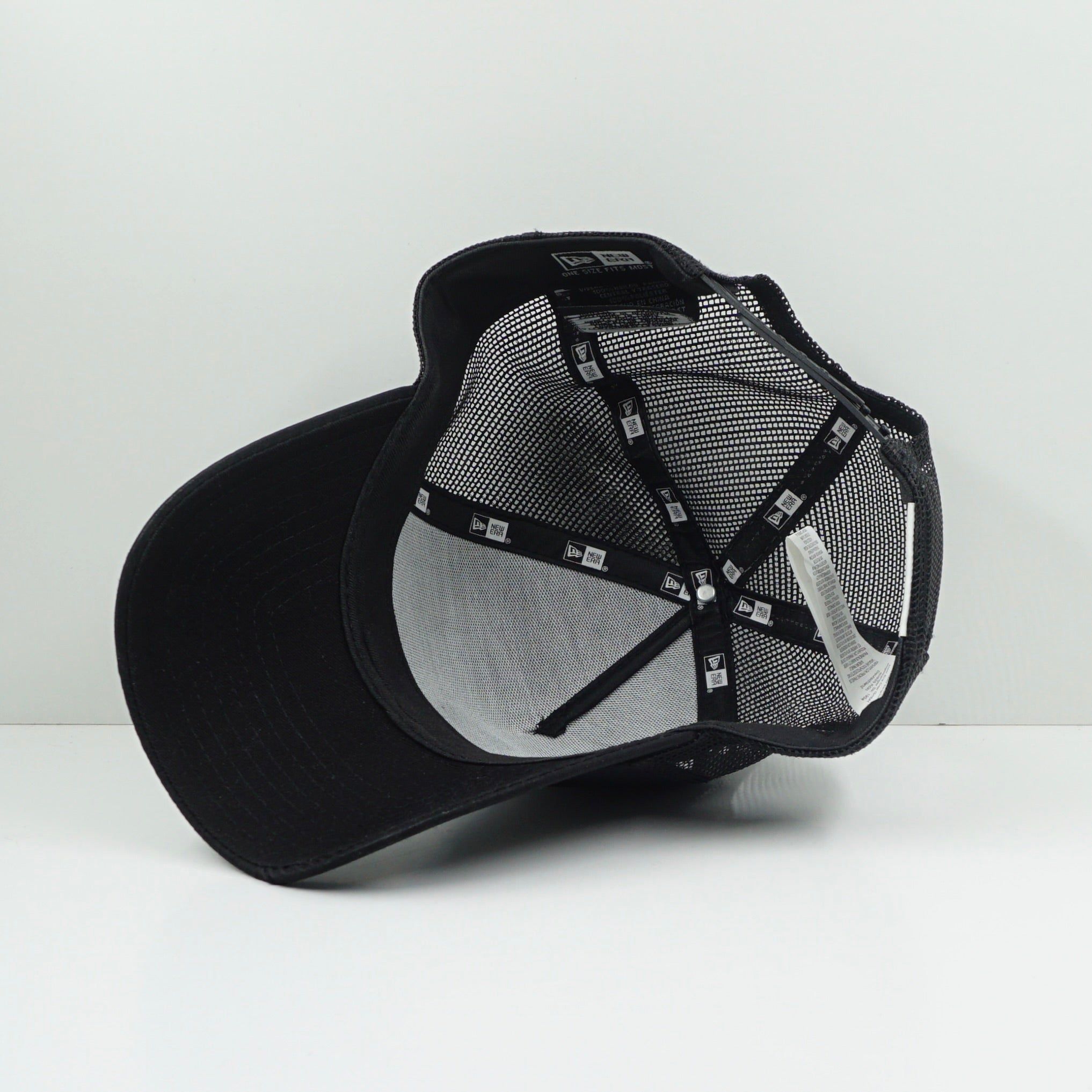 New Era Tottenham Hotspur FC Trucker Snapback Cap
