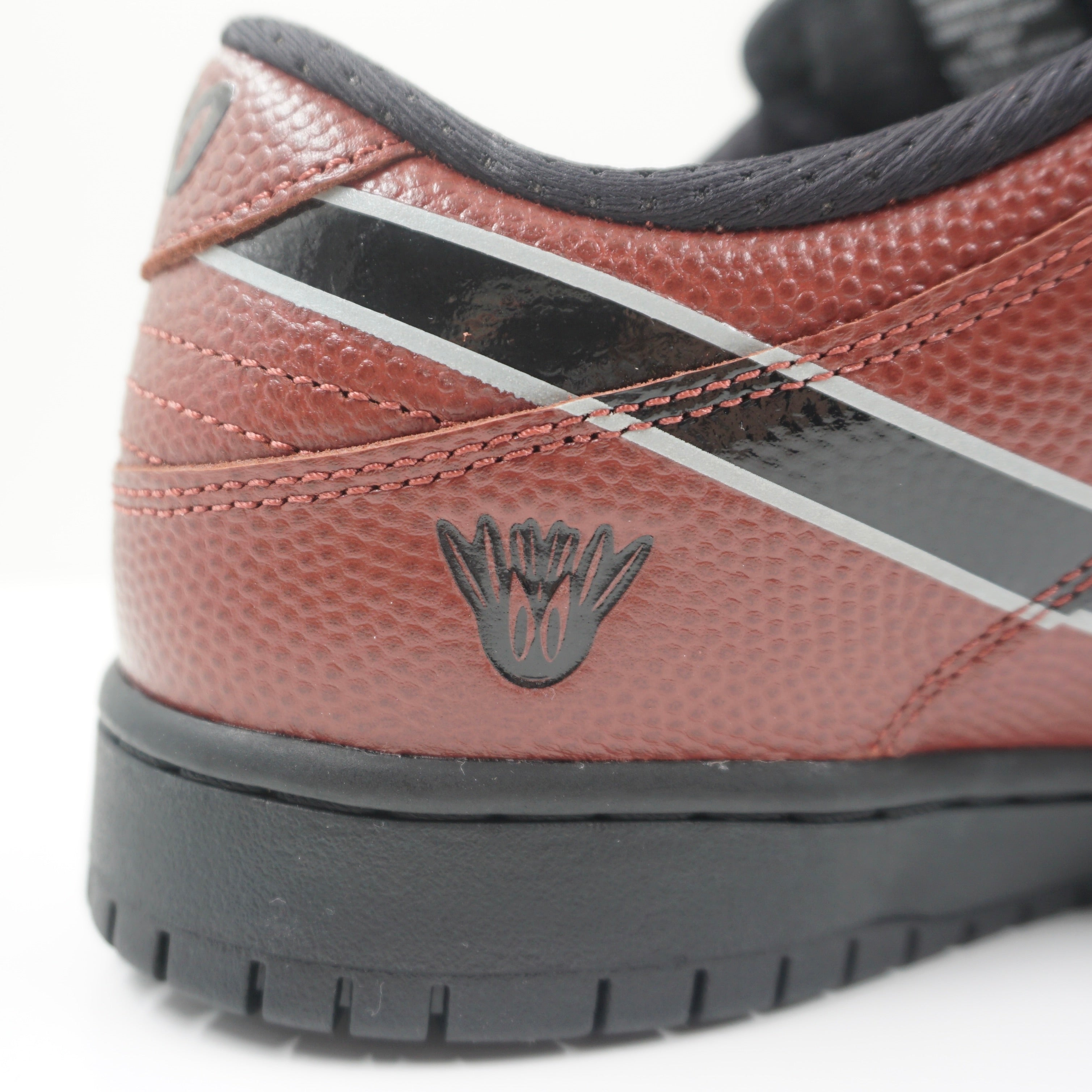 Nike SB Dunk Low Limosine Skateboards