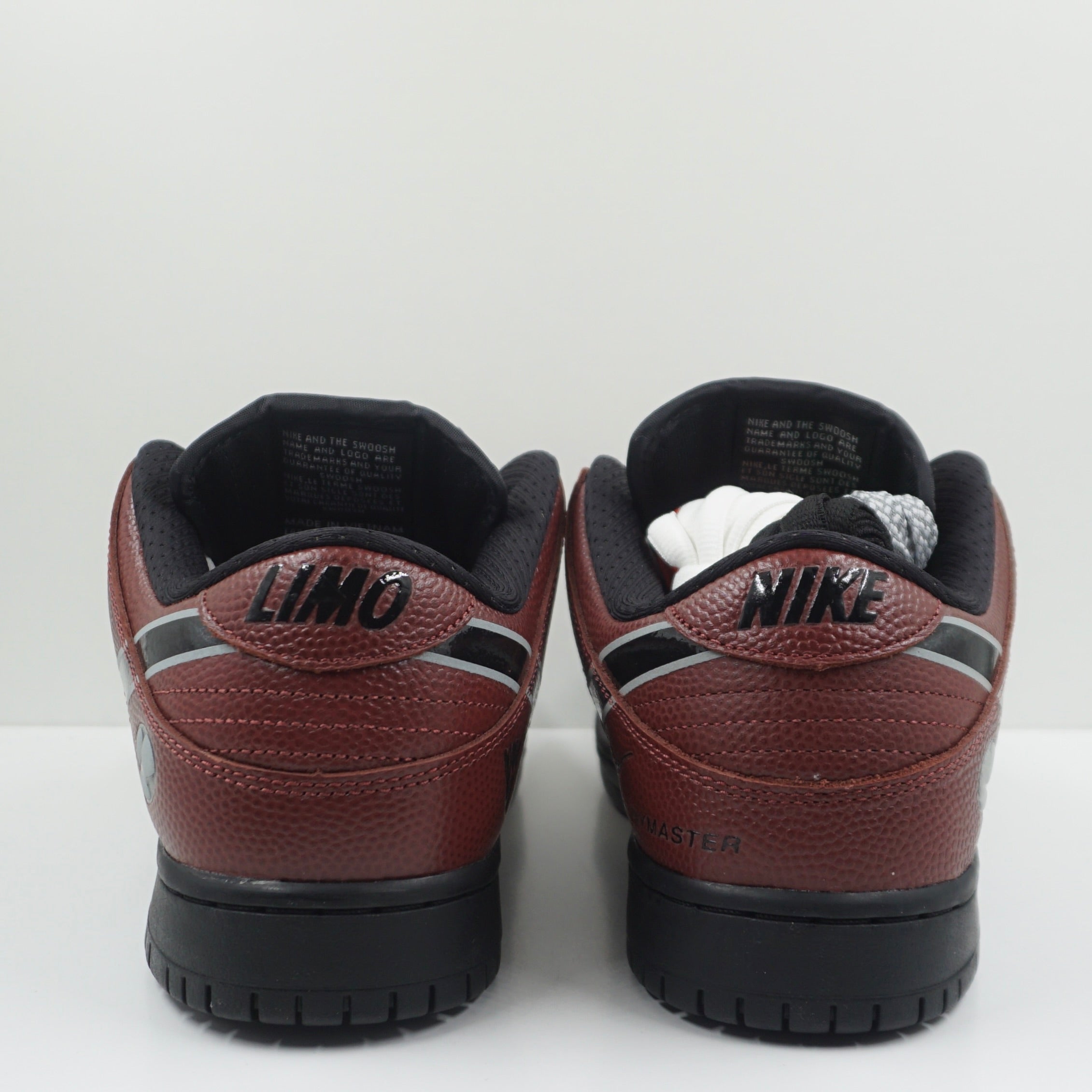 Nike SB Dunk Low Limosine Skateboards