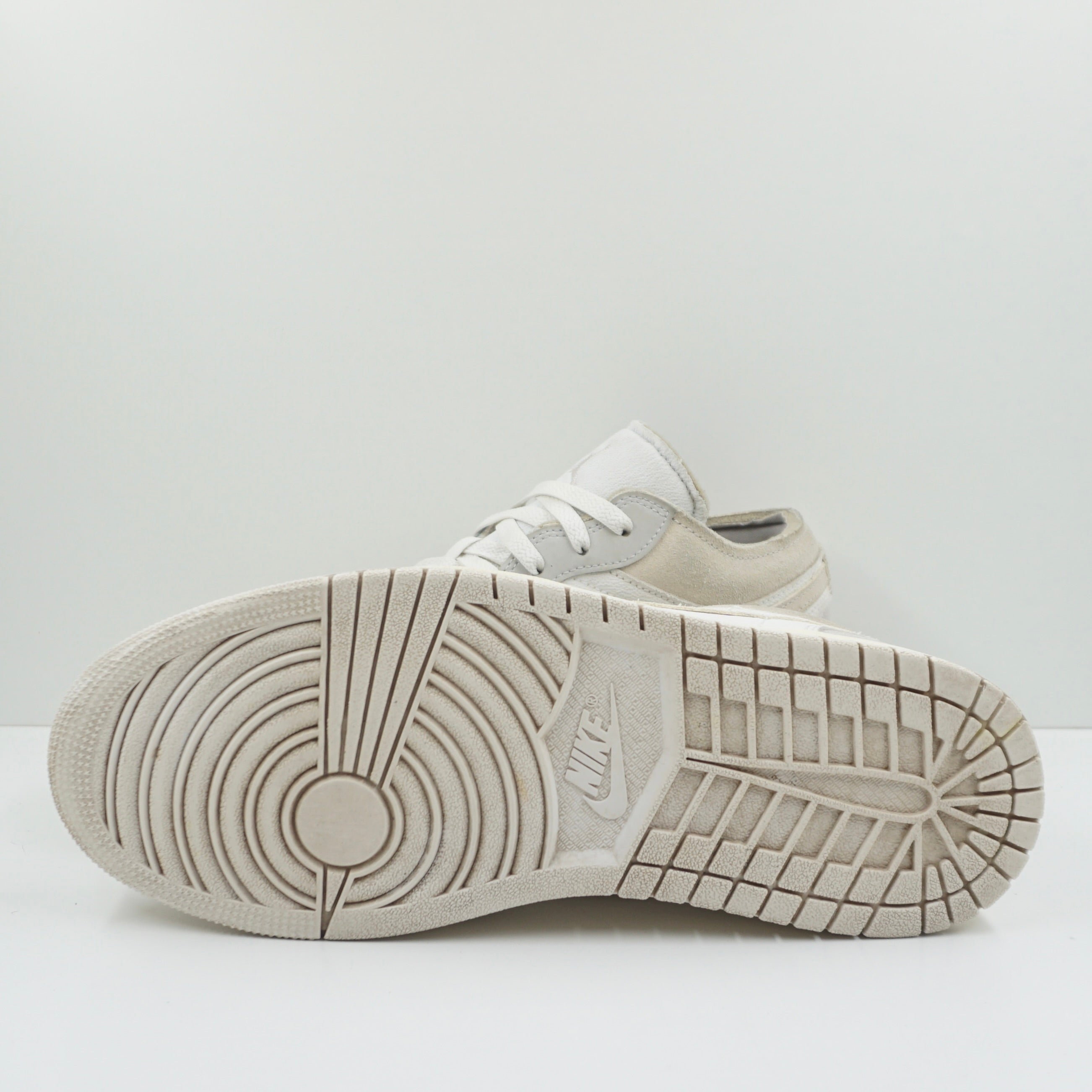 Jordan 1 Low SE Craft Inside Out Tech Grey