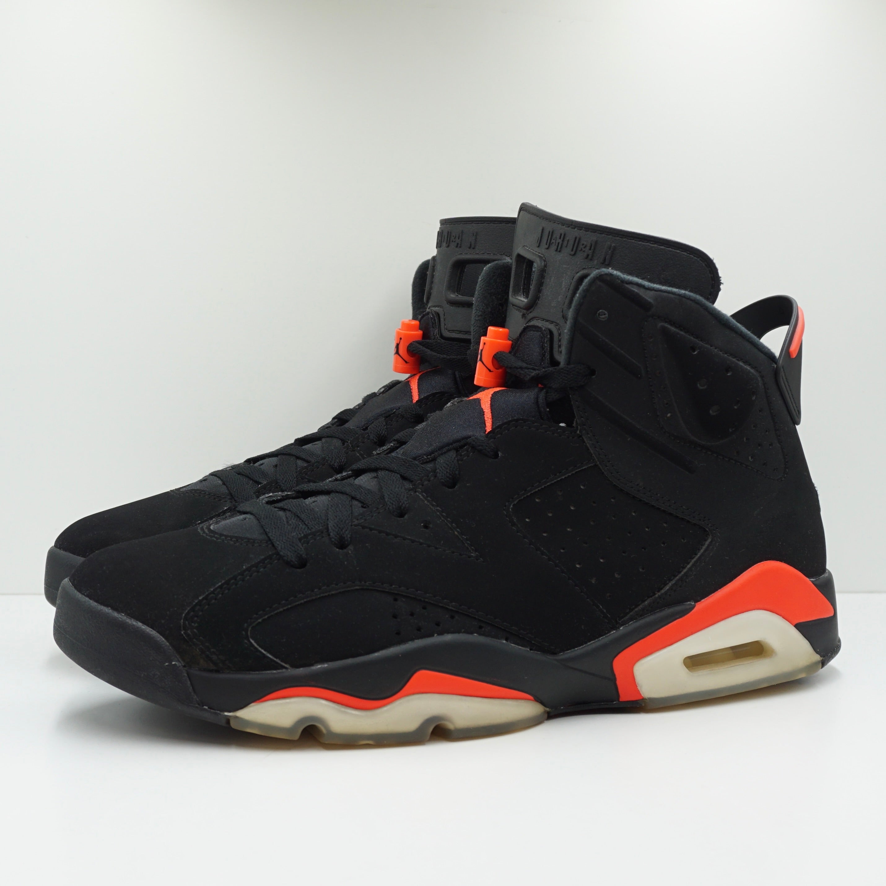 Jordan 6 Retro Black Infrared (2019)