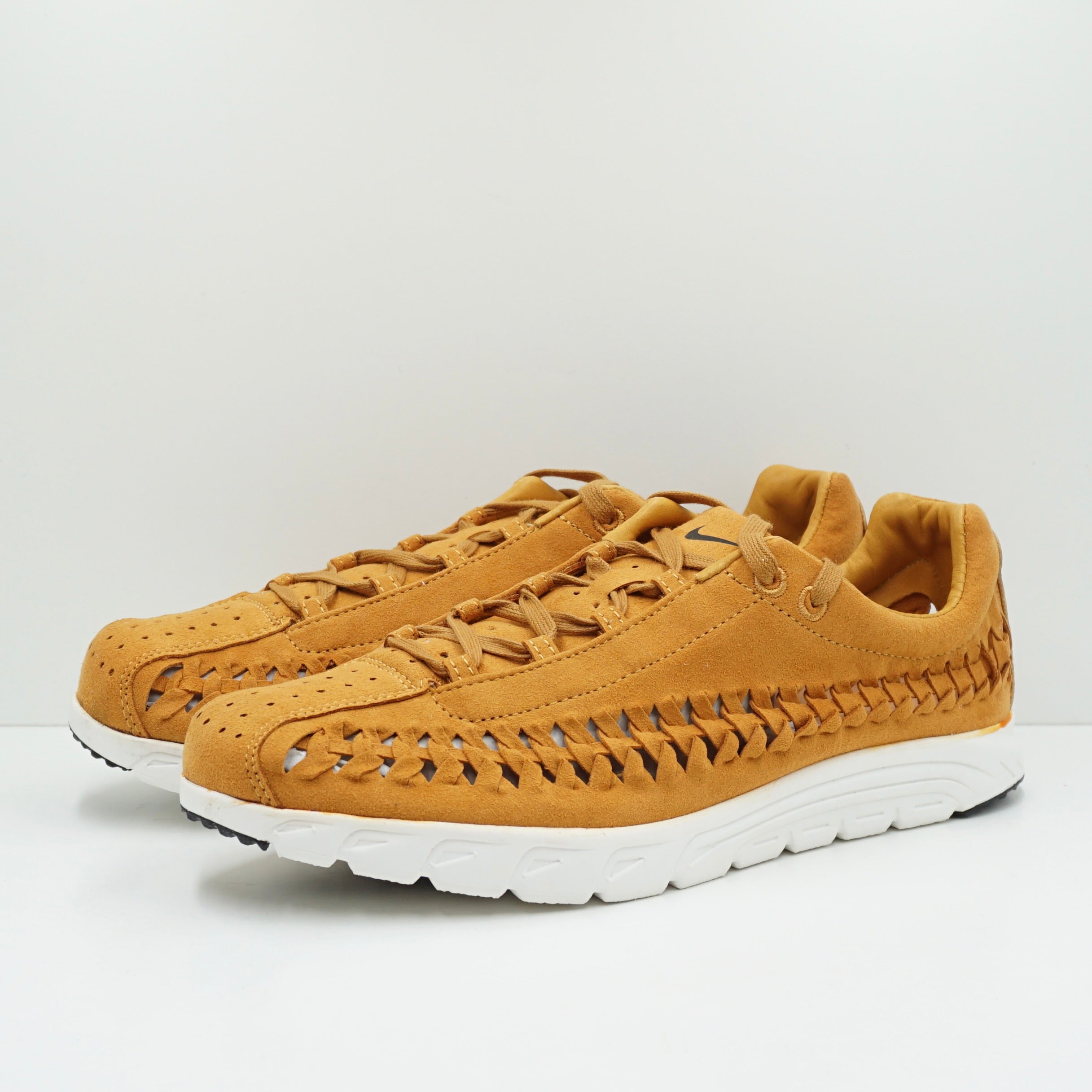Nike Mayfly Woven Bronze Black Summit White