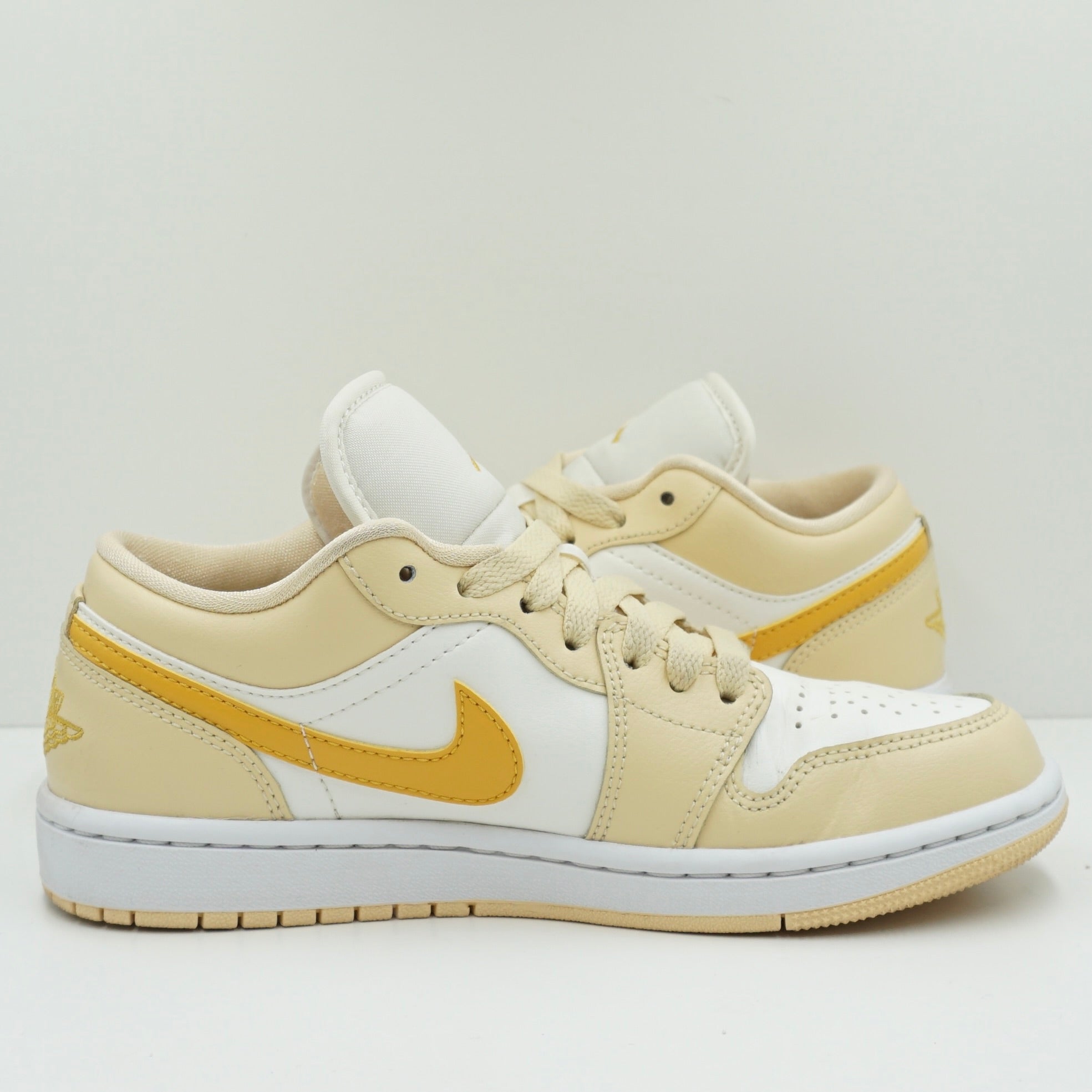 Jordan 1 Low Sail Yellow Ochre (W)