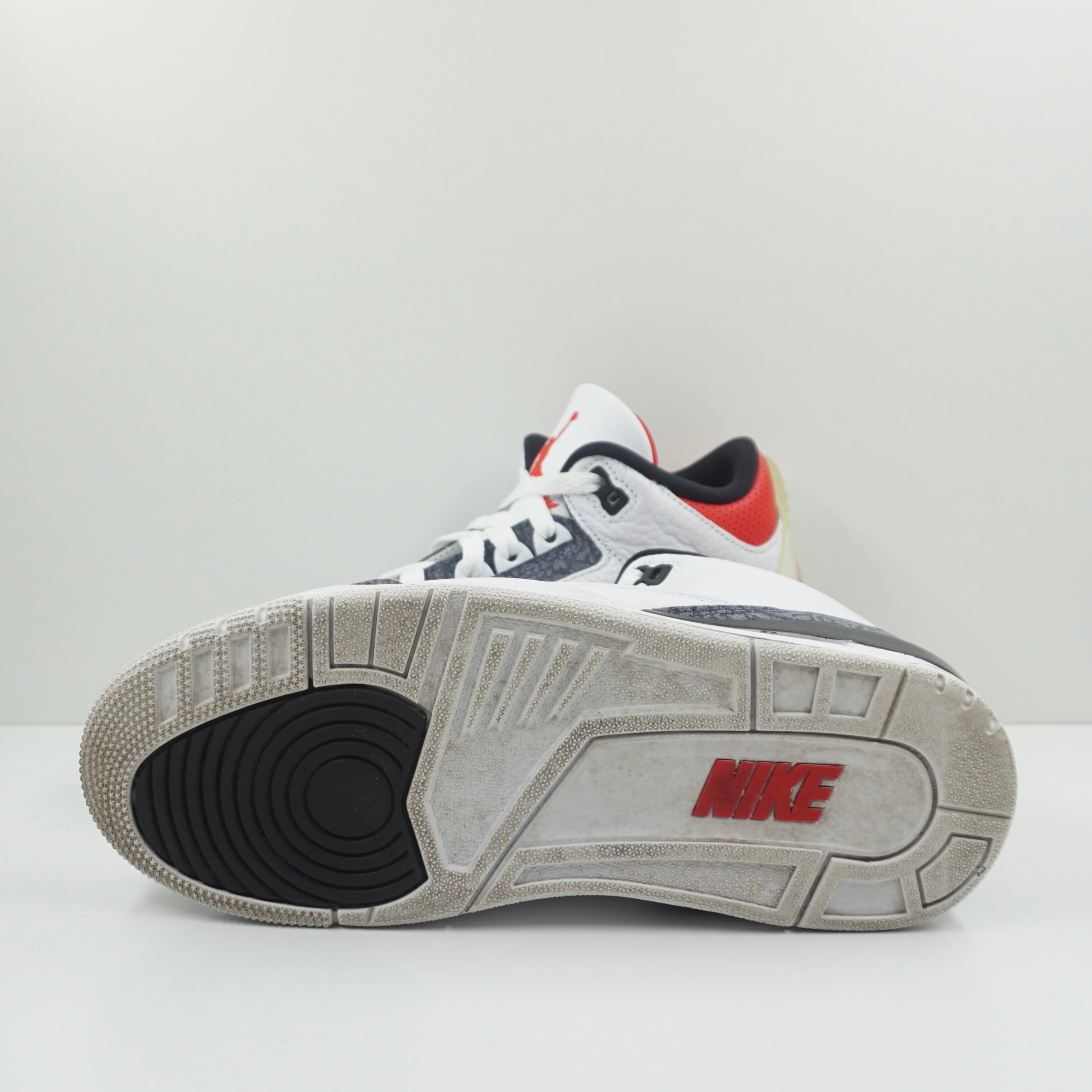 Jordan 3 Retro SE Fire Red Denim (2020)