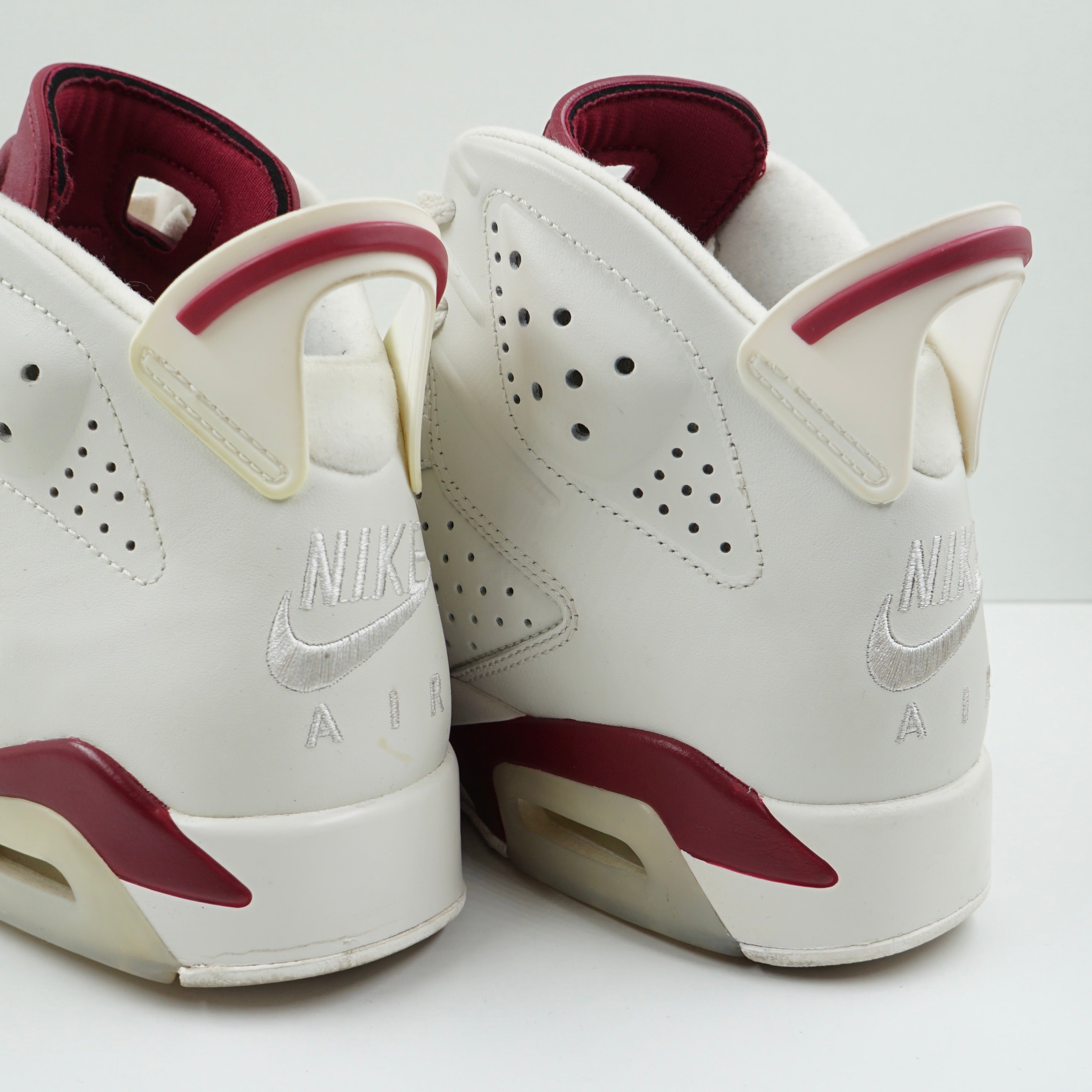 Jordan 6 Retro Maroon (2015)