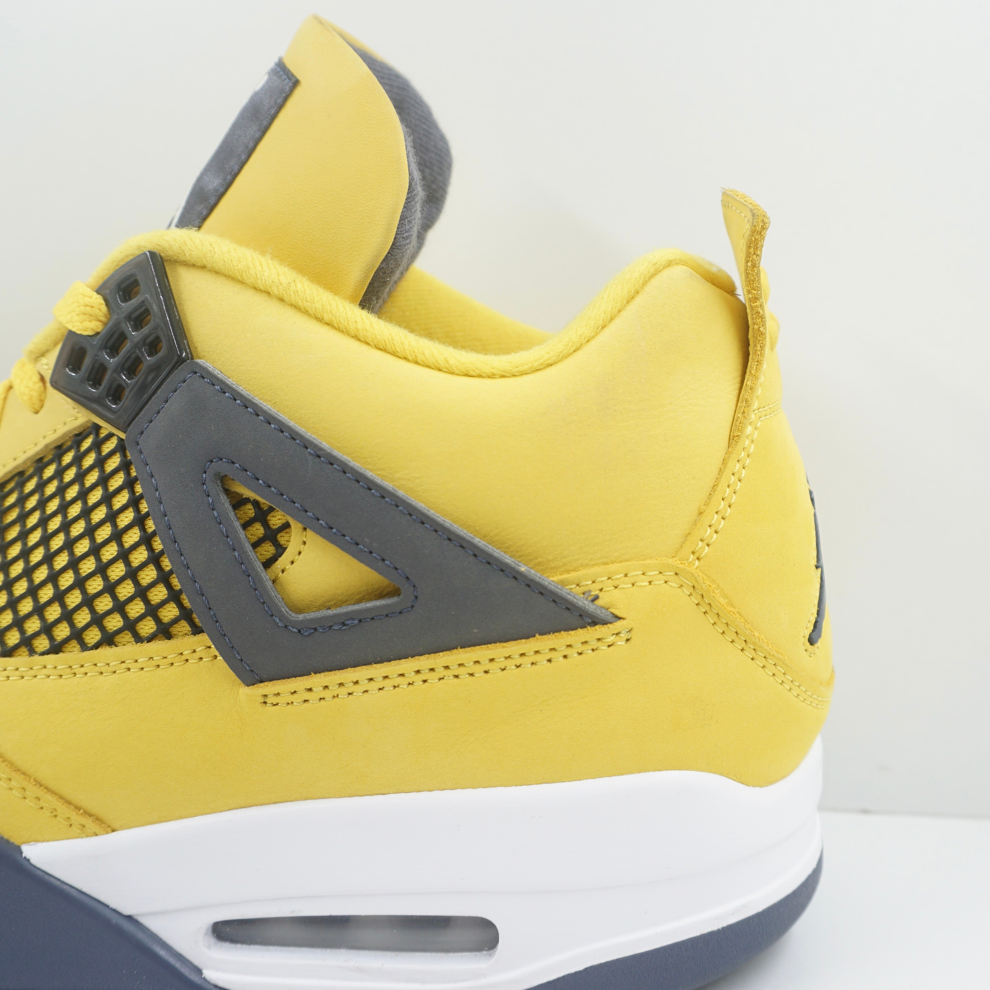 Jordan 4 Retro Lightning (2021)