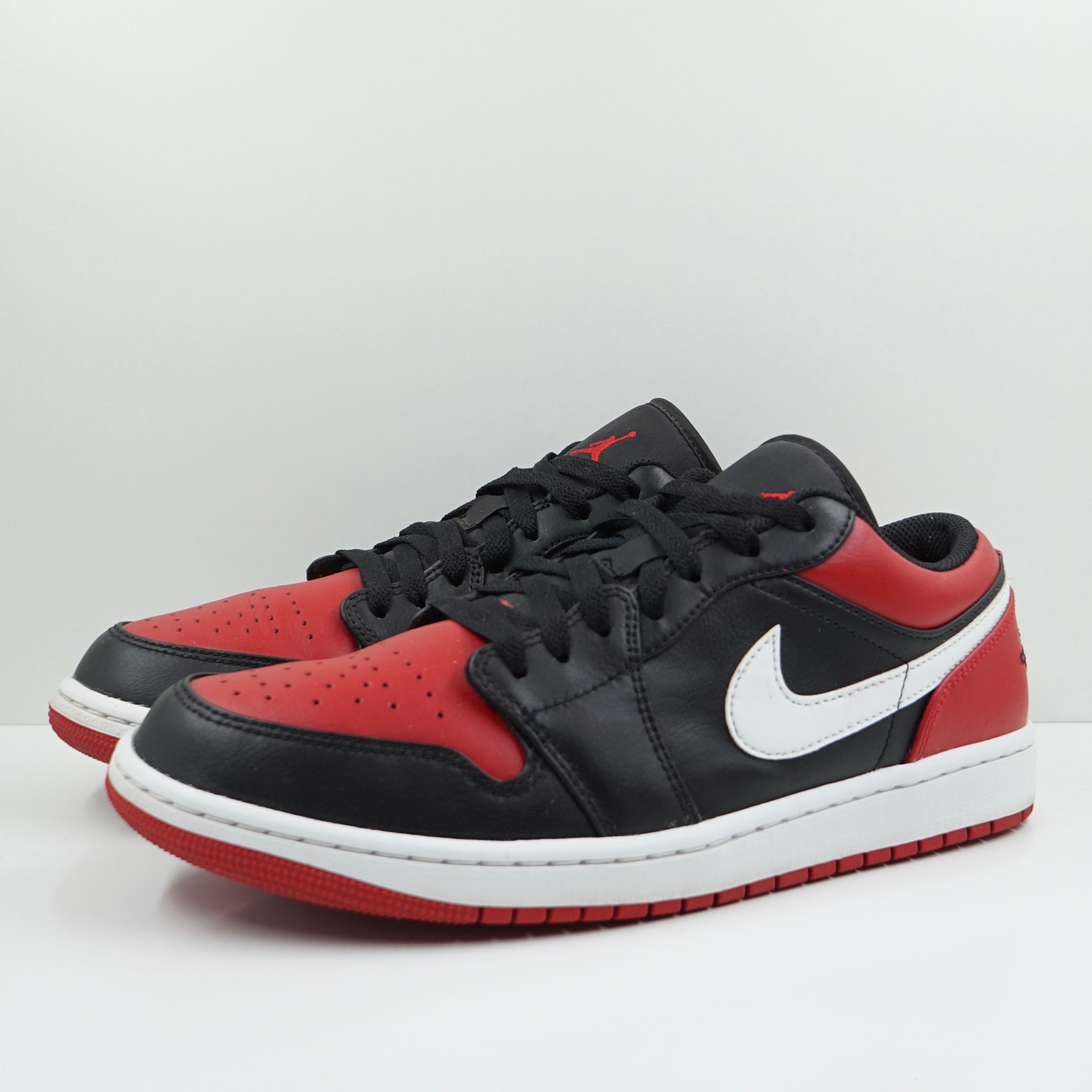 Jordan 1 Low Alternate Bred Toe