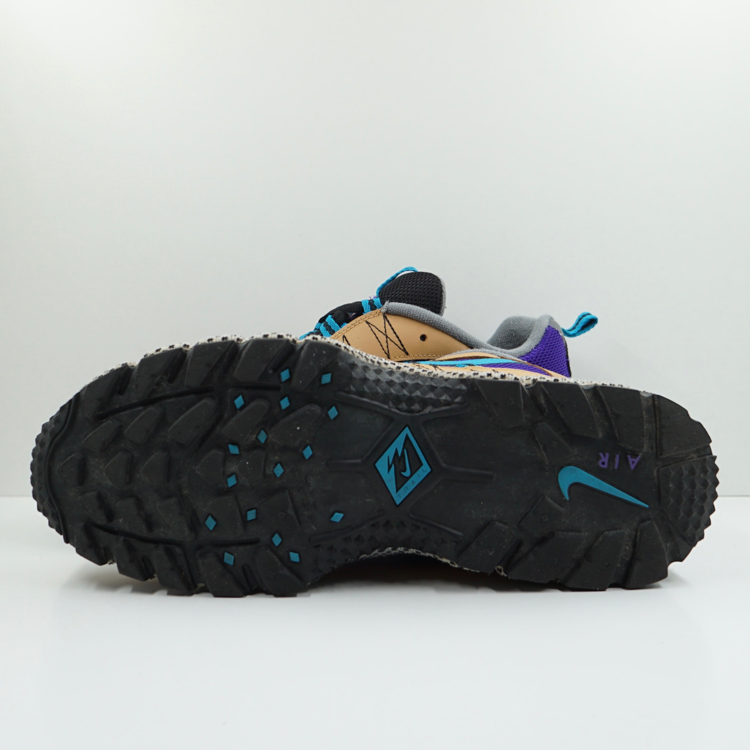 Nike Air Humara 17 Elemental Gold Neo Turquoise